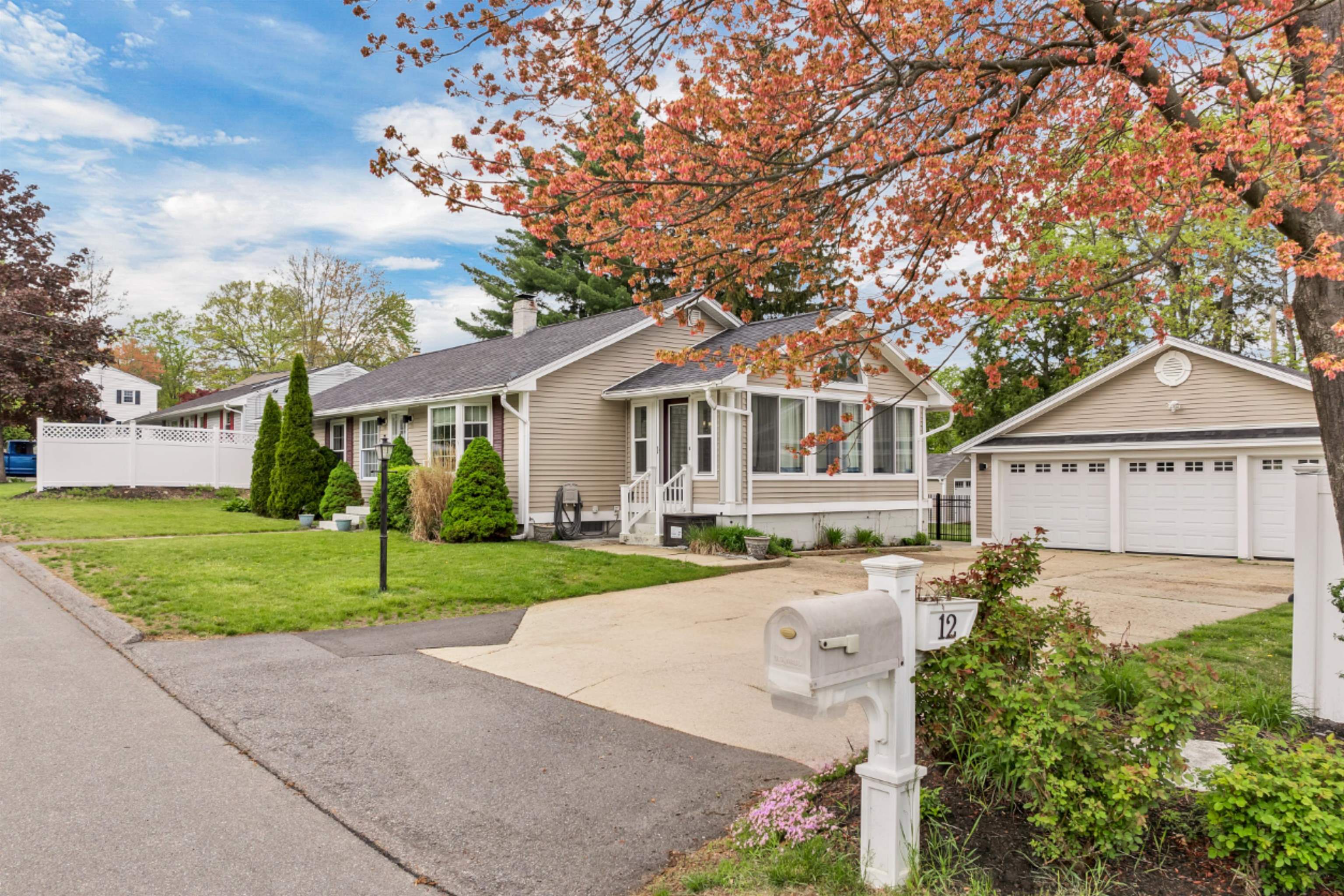 12 Pine Hill Avenue