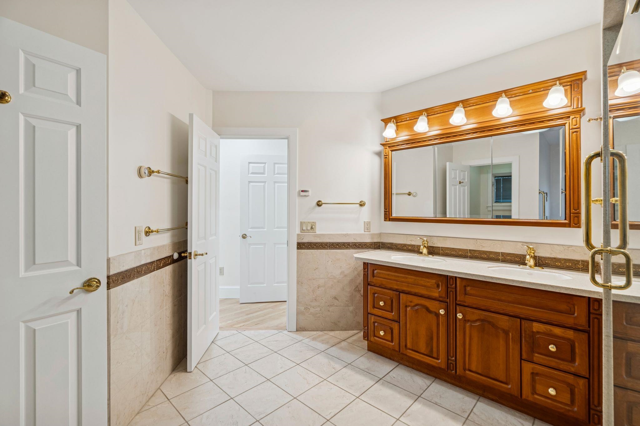 Lebanon, New Hampshire 03766, United States, 3 Bedrooms Bedrooms, ,3 BathroomsBathrooms,Residential,Active,227159