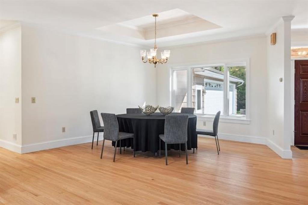 Lebanon, New Hampshire 03766, United States, 3 Bedrooms Bedrooms, ,3 BathroomsBathrooms,Residential,Active,227159