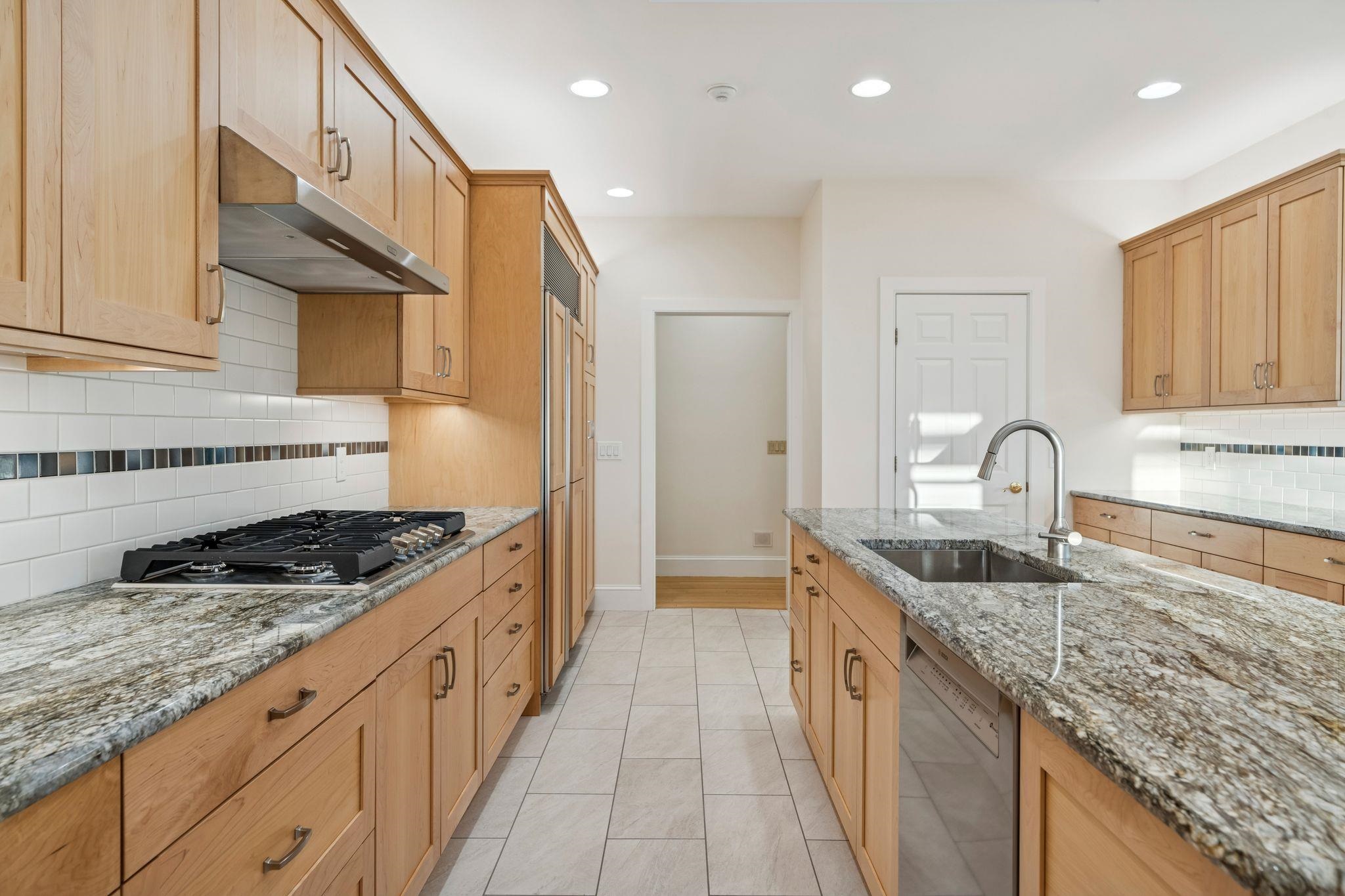 Lebanon, New Hampshire 03766, United States, 3 Bedrooms Bedrooms, ,3 BathroomsBathrooms,Residential,Active,227159