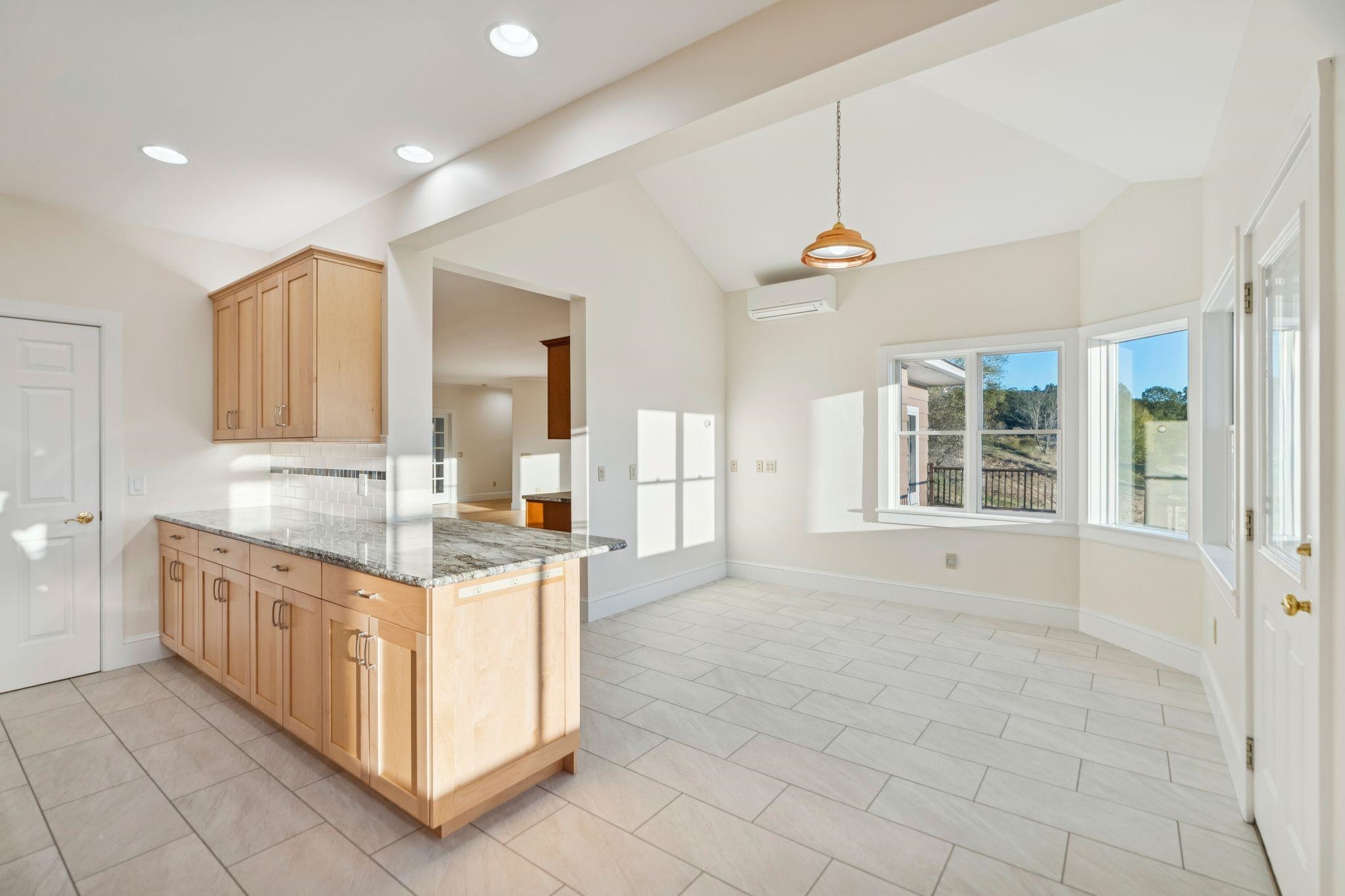 Lebanon, New Hampshire 03766, United States, 3 Bedrooms Bedrooms, ,3 BathroomsBathrooms,Residential,Active,227159