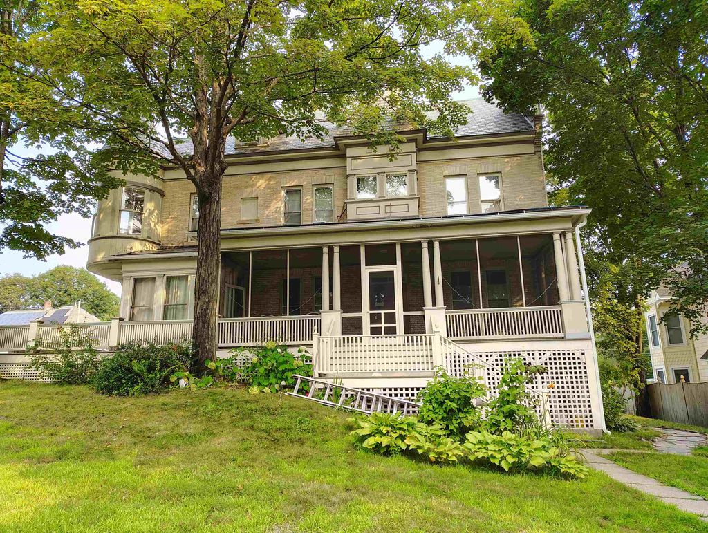 Photo of 113 School Street #2B, Concord, NH 03301 (MLS # 5085735)