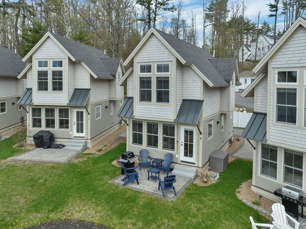 Photo of 109 Weirs Boulevard #6, Laconia, NH 03246 (MLS # 5088231)