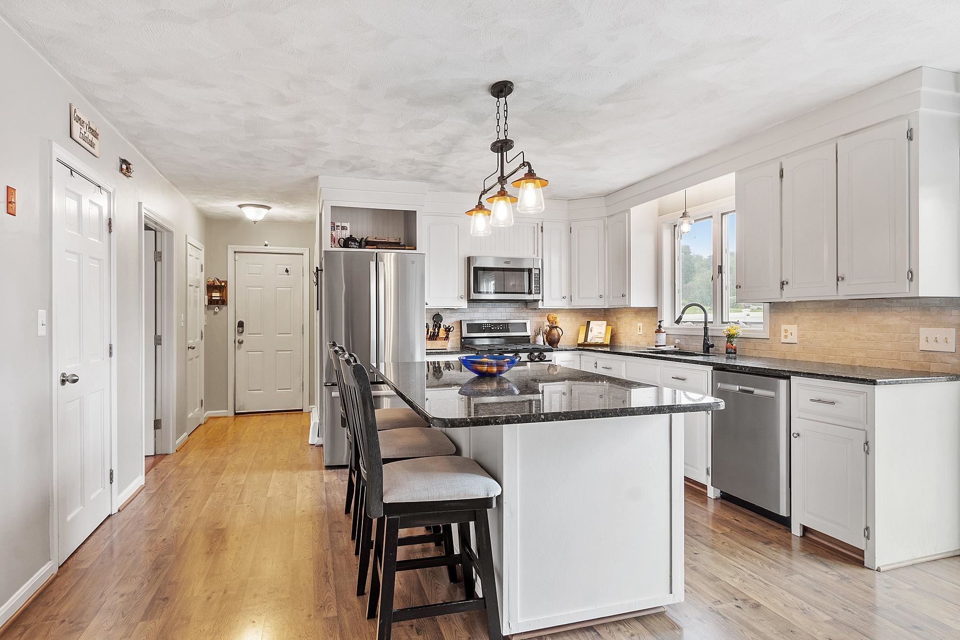 10 Jeremy Hill Road