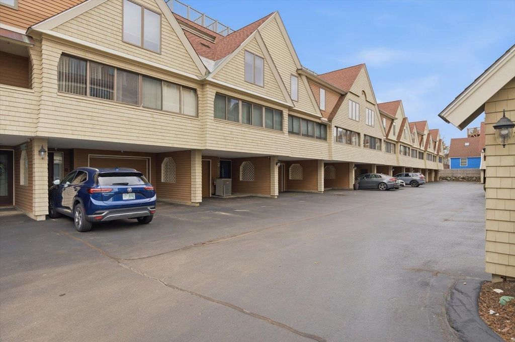 Photo of 989 Ocean Boulevard #8, Hampton, NH 03842 (MLS # 5082588)