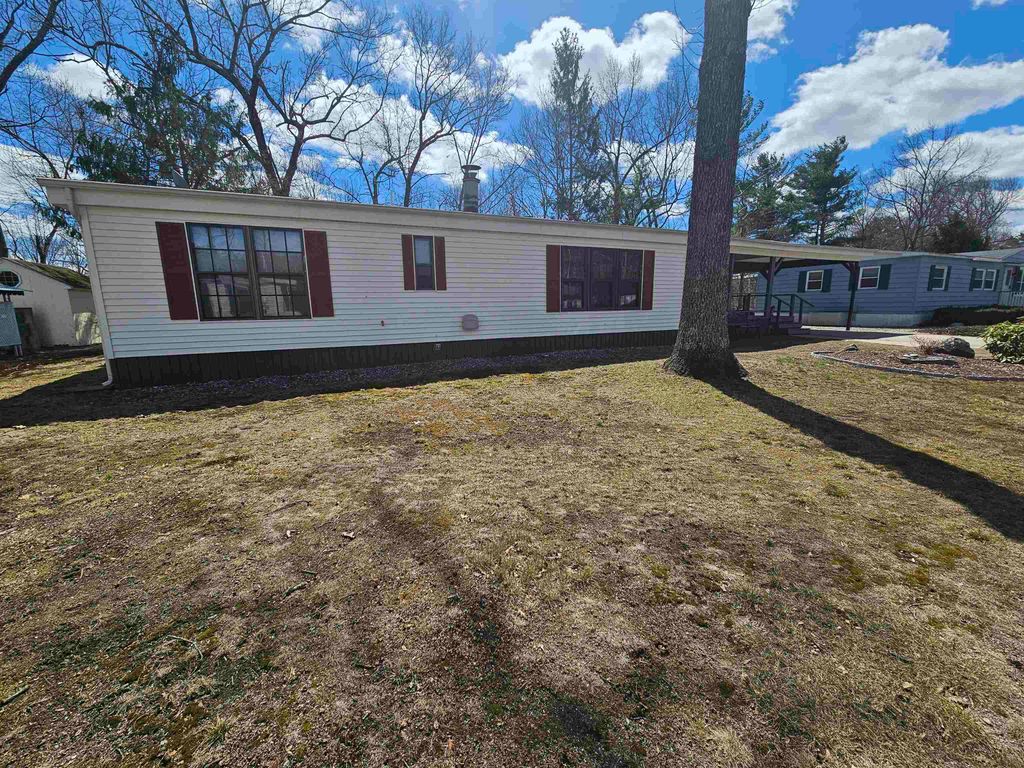 Photo of 46 River Ledge Drive, Goffstown, NH 03045 (MLS # 5083852)