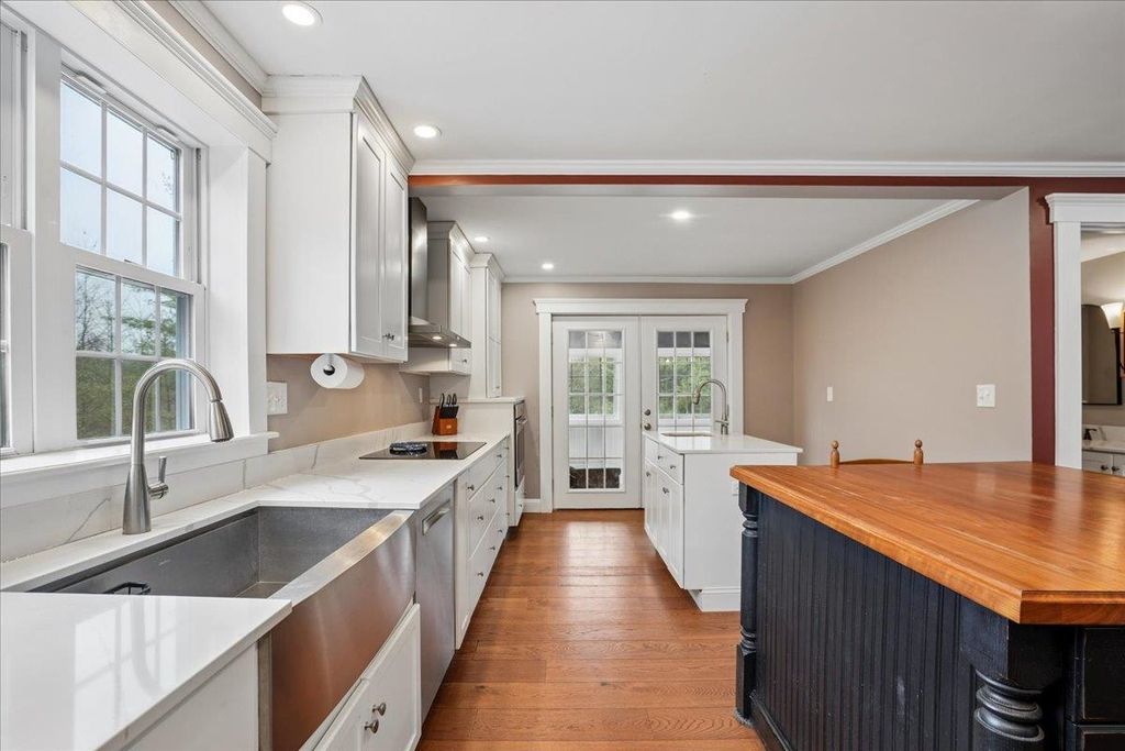 Photo of 10 Mountain Road, Greenfield, NH 03047 (MLS # 5082511)