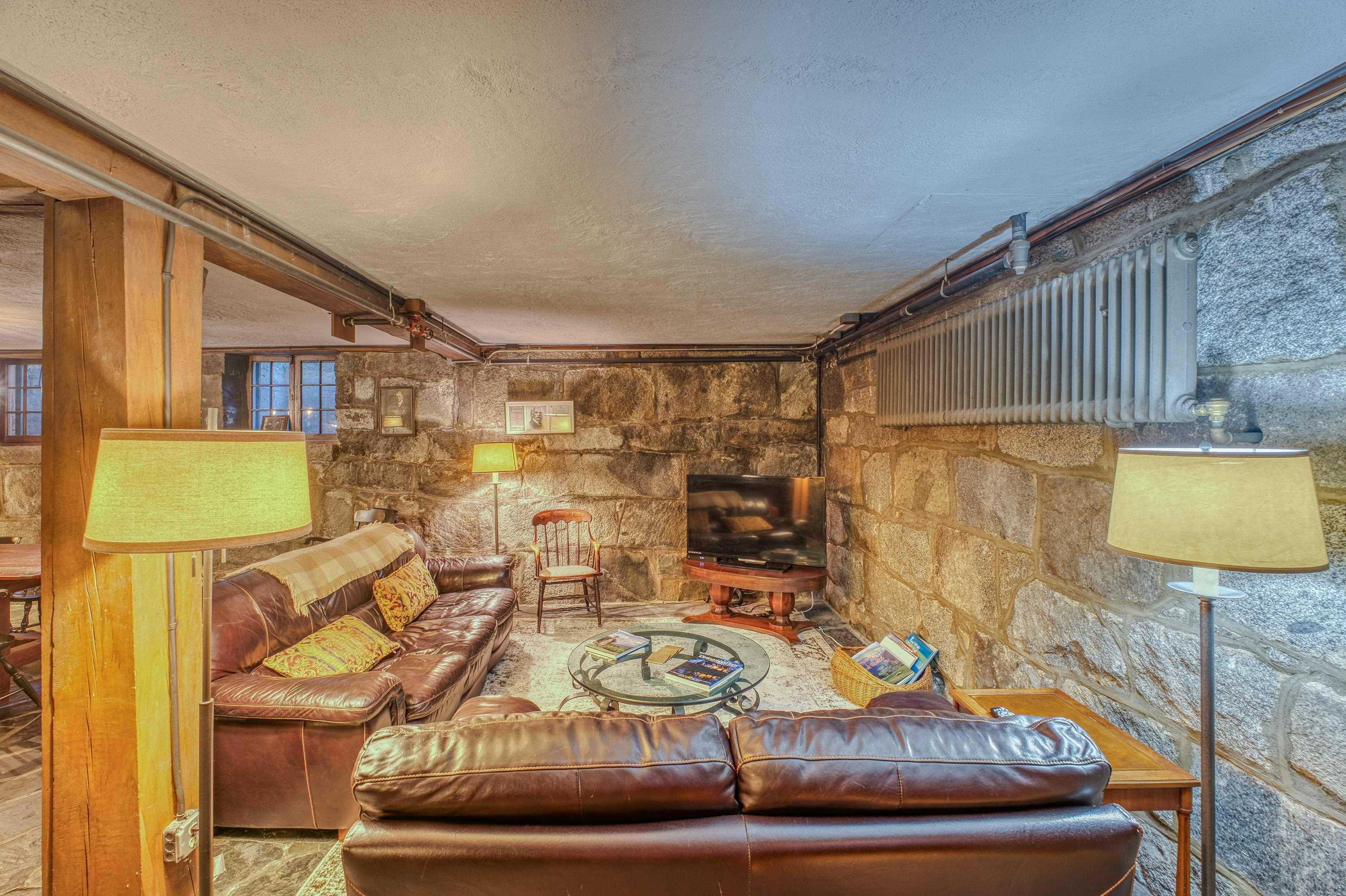 80 Guider Lane