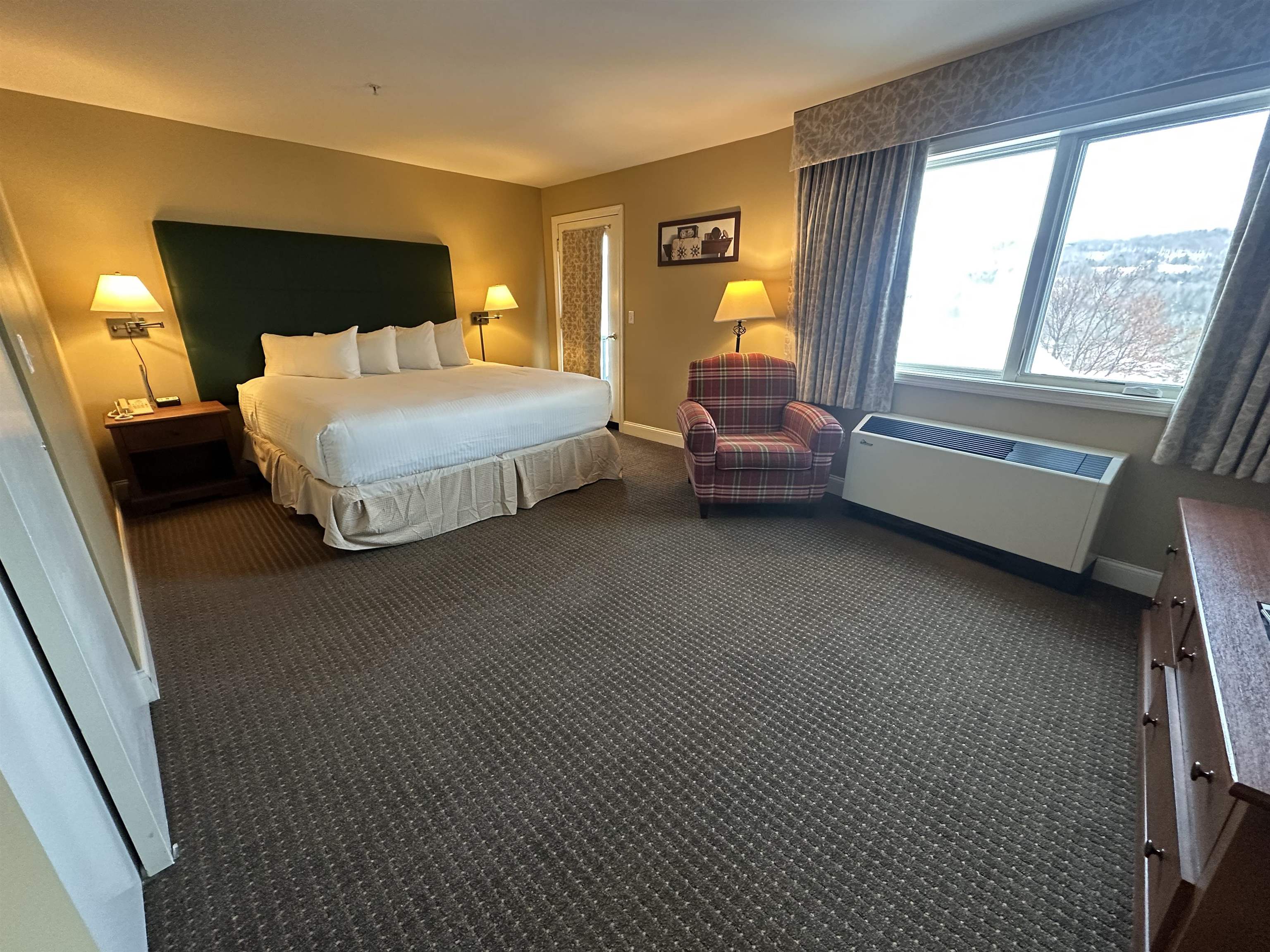 230, Qtr. 4 89 Grand Summit Way