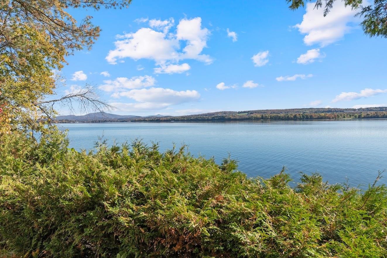 389 Westcott Shore Road