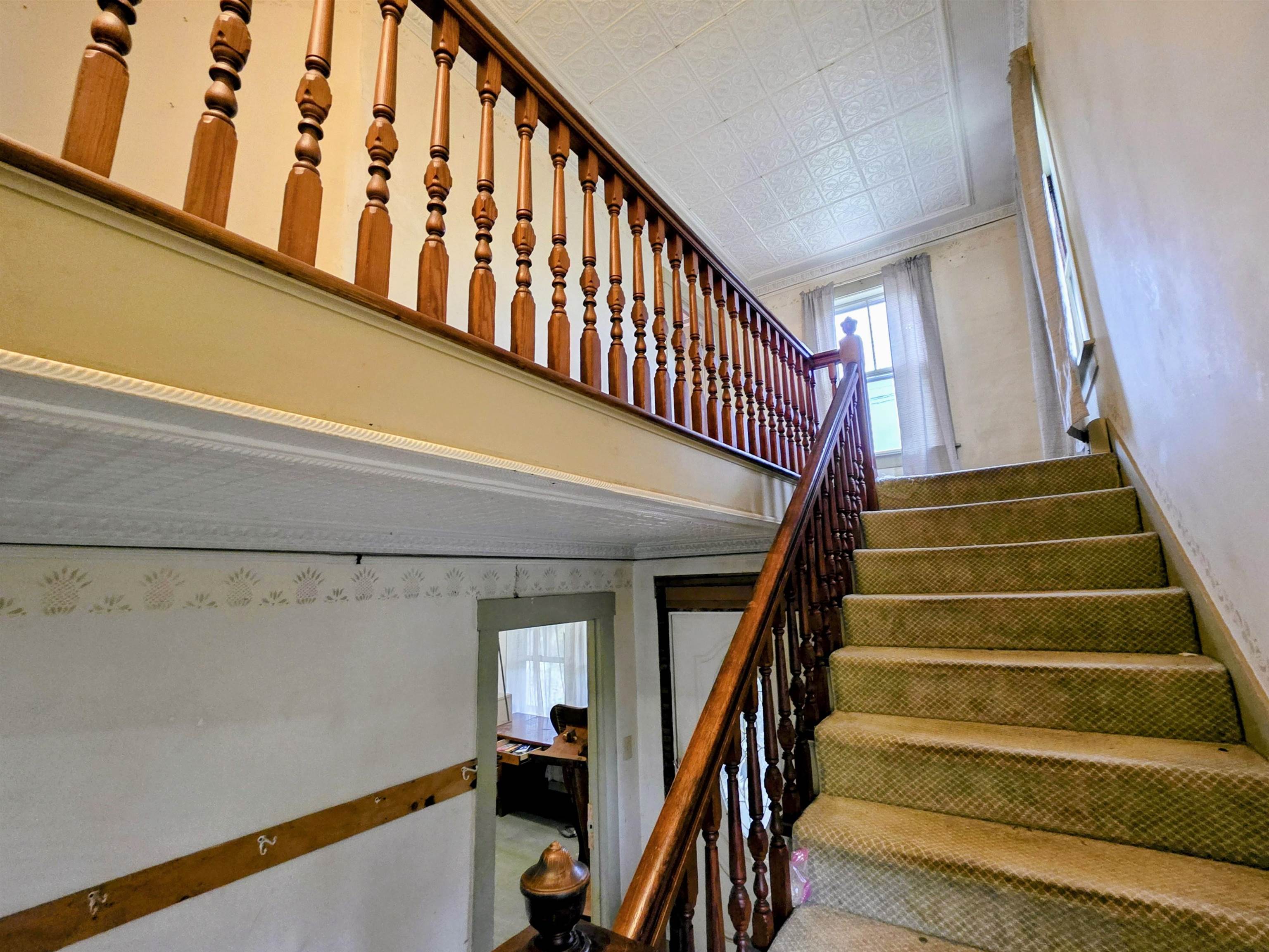 Weare, New Hampshire 03281, United States, 5 Bedrooms Bedrooms, ,3 BathroomsBathrooms,Residential,Active,226816