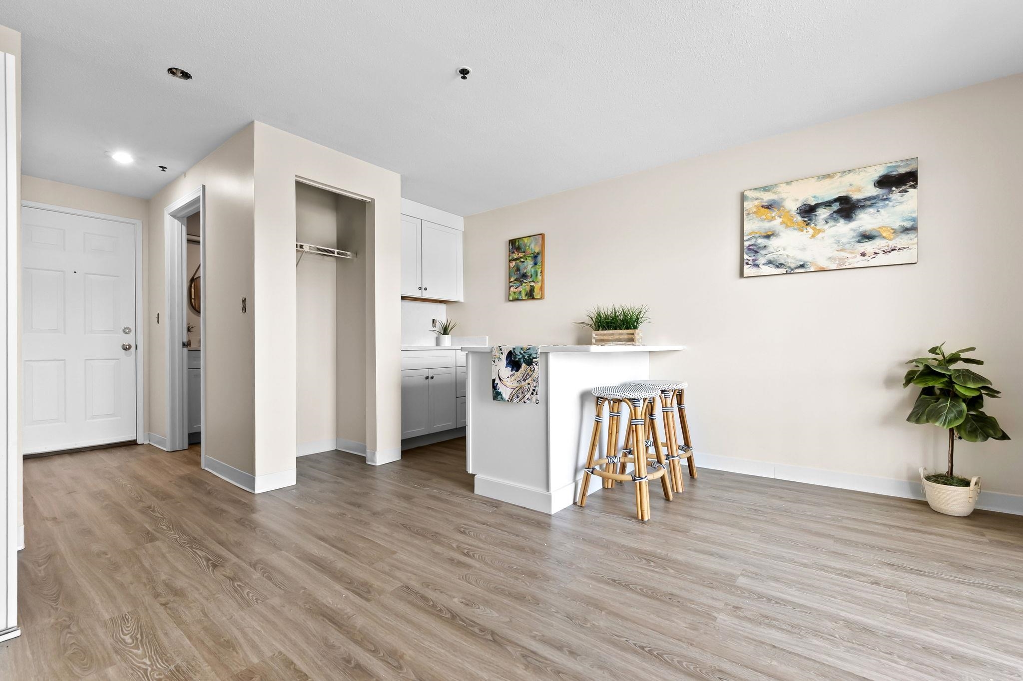 550 Winnacunnet Road 319