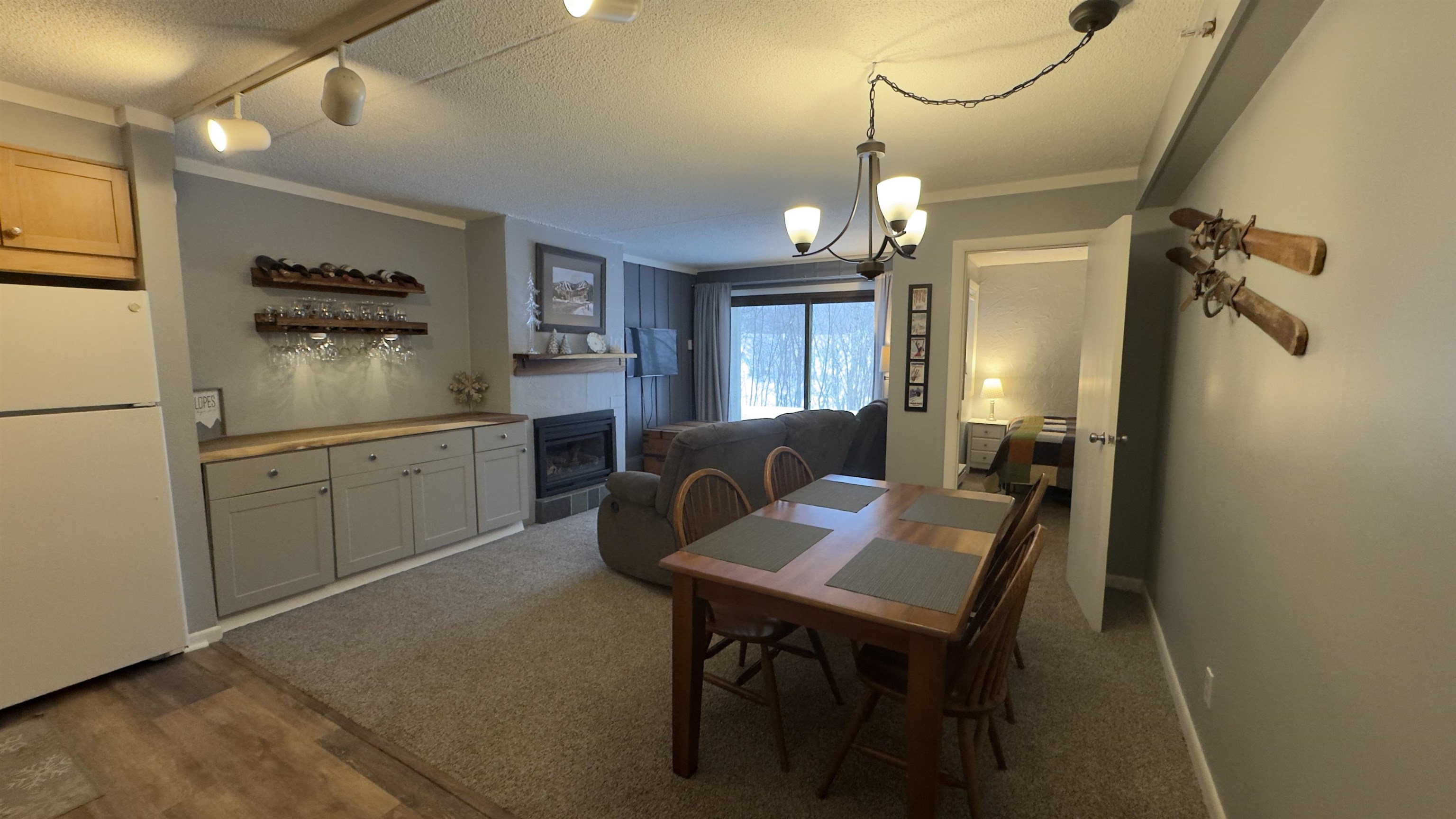 697 East Mountain Road B-1