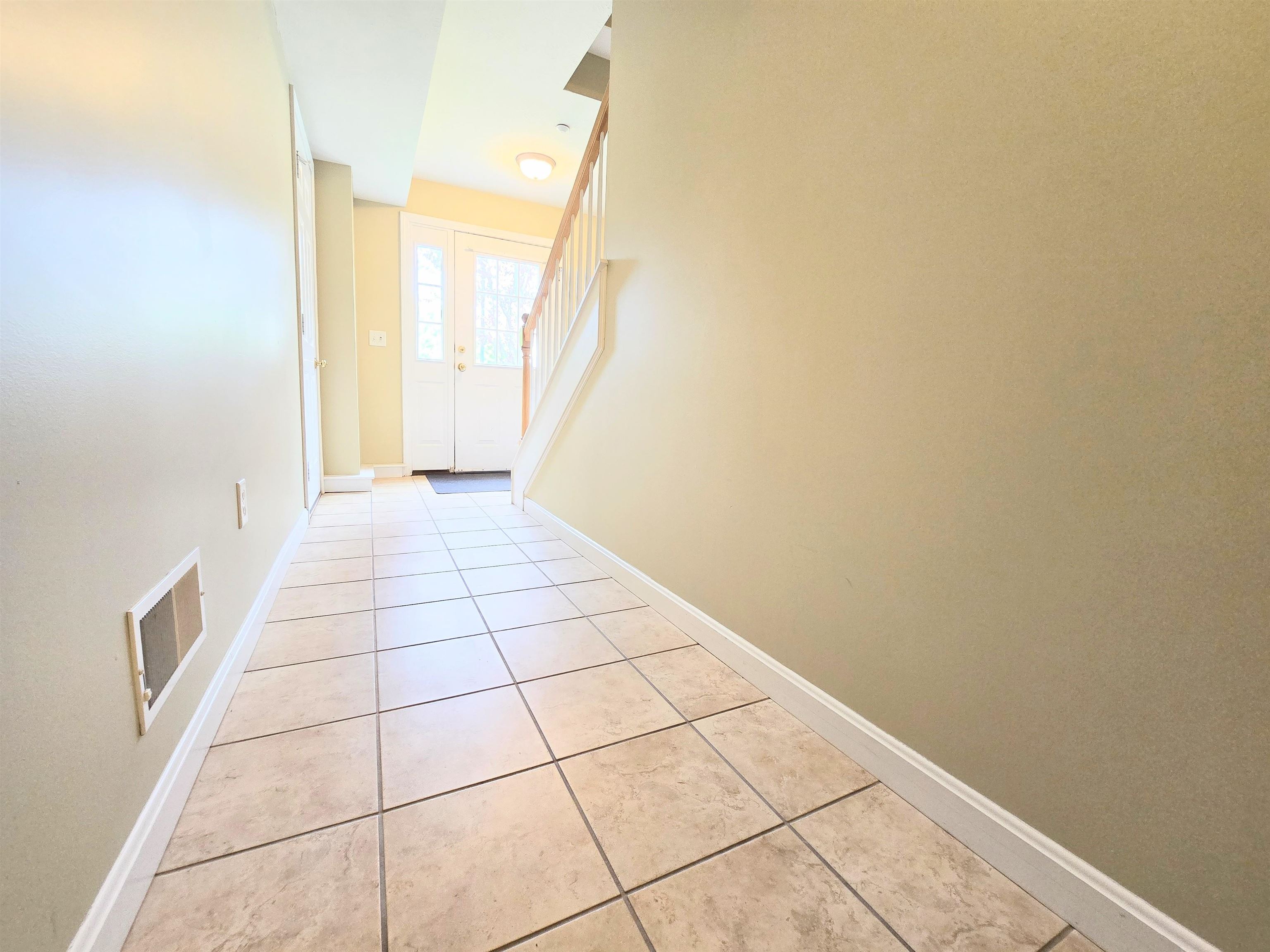 Concord, New Hampshire 03301, United States, 2 Bedrooms Bedrooms, ,2 BathroomsBathrooms,Residential,Active,154298