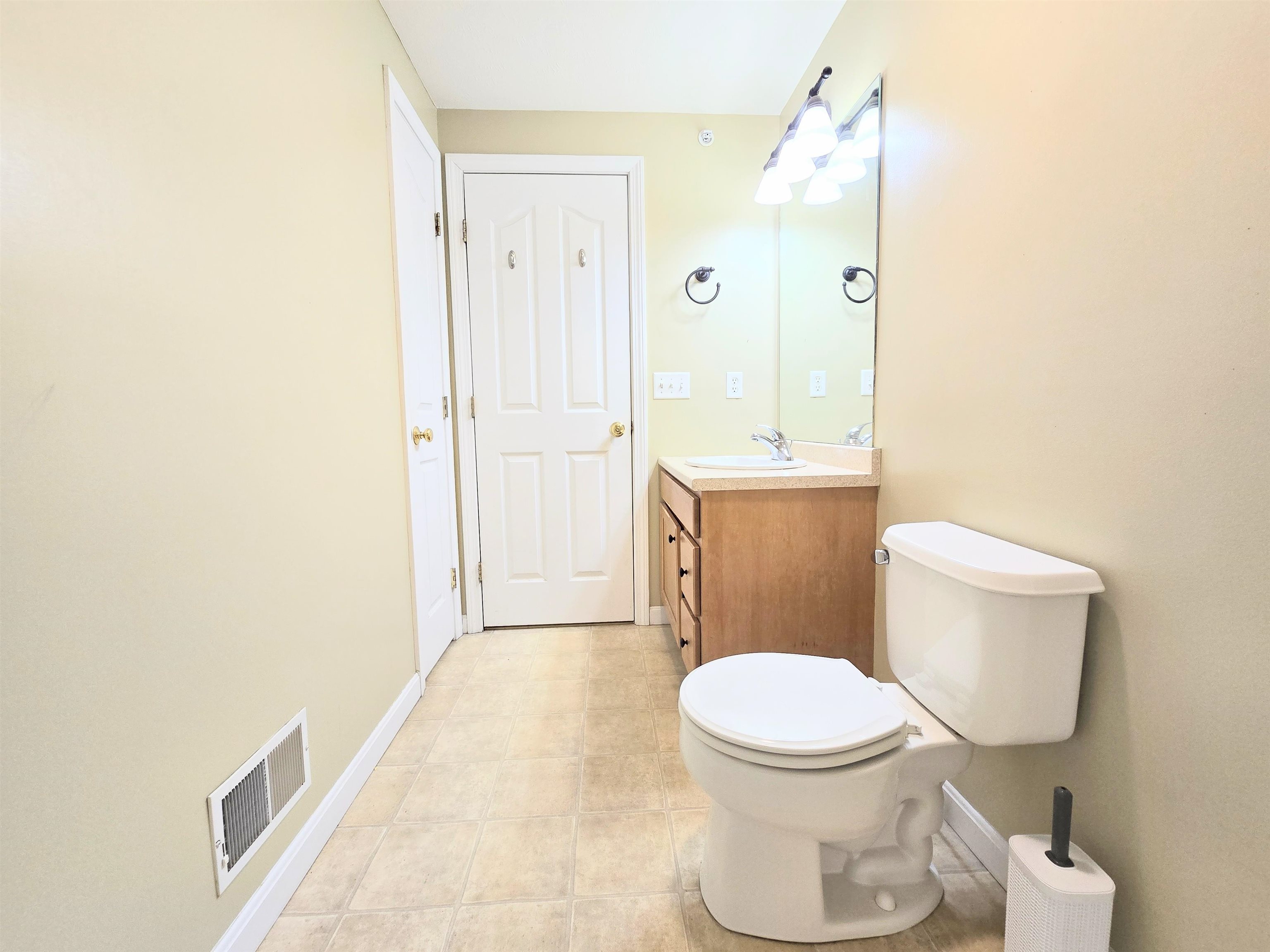 Concord, New Hampshire 03301, United States, 2 Bedrooms Bedrooms, ,2 BathroomsBathrooms,Residential,Active,154298