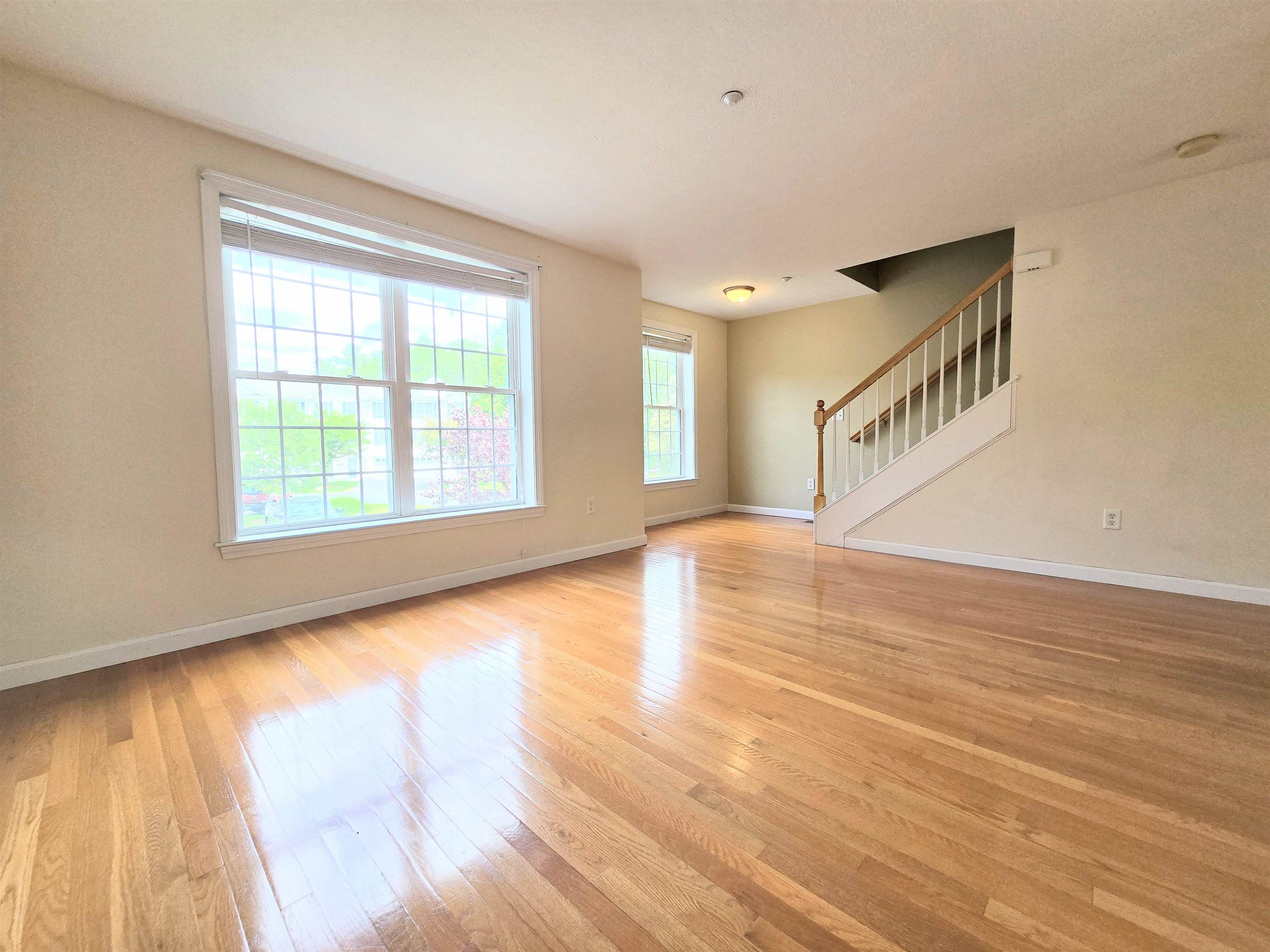 Concord, New Hampshire 03301, United States, 2 Bedrooms Bedrooms, ,2 BathroomsBathrooms,Residential,Active,154298