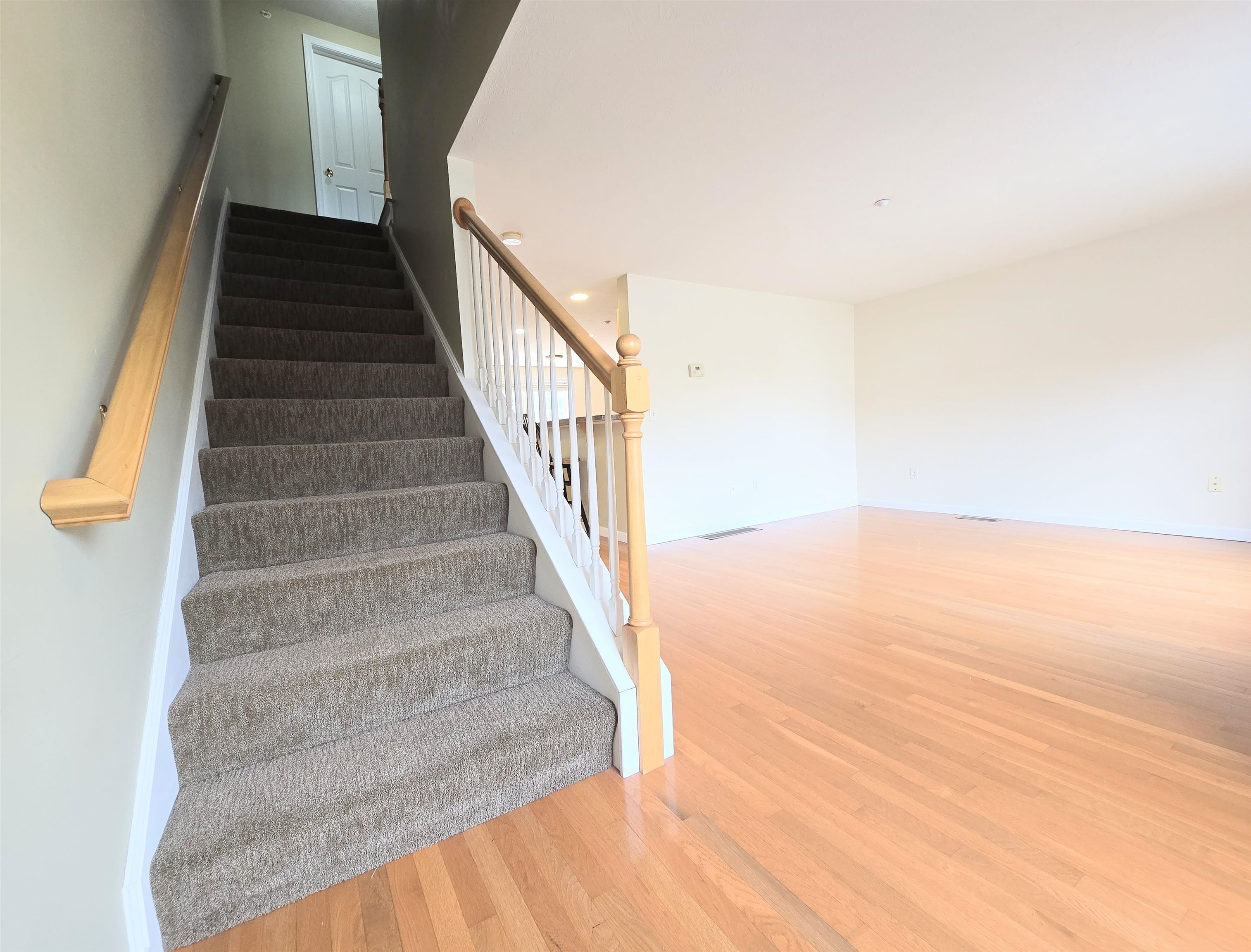 Concord, New Hampshire 03301, United States, 2 Bedrooms Bedrooms, ,2 BathroomsBathrooms,Residential,Active,154298