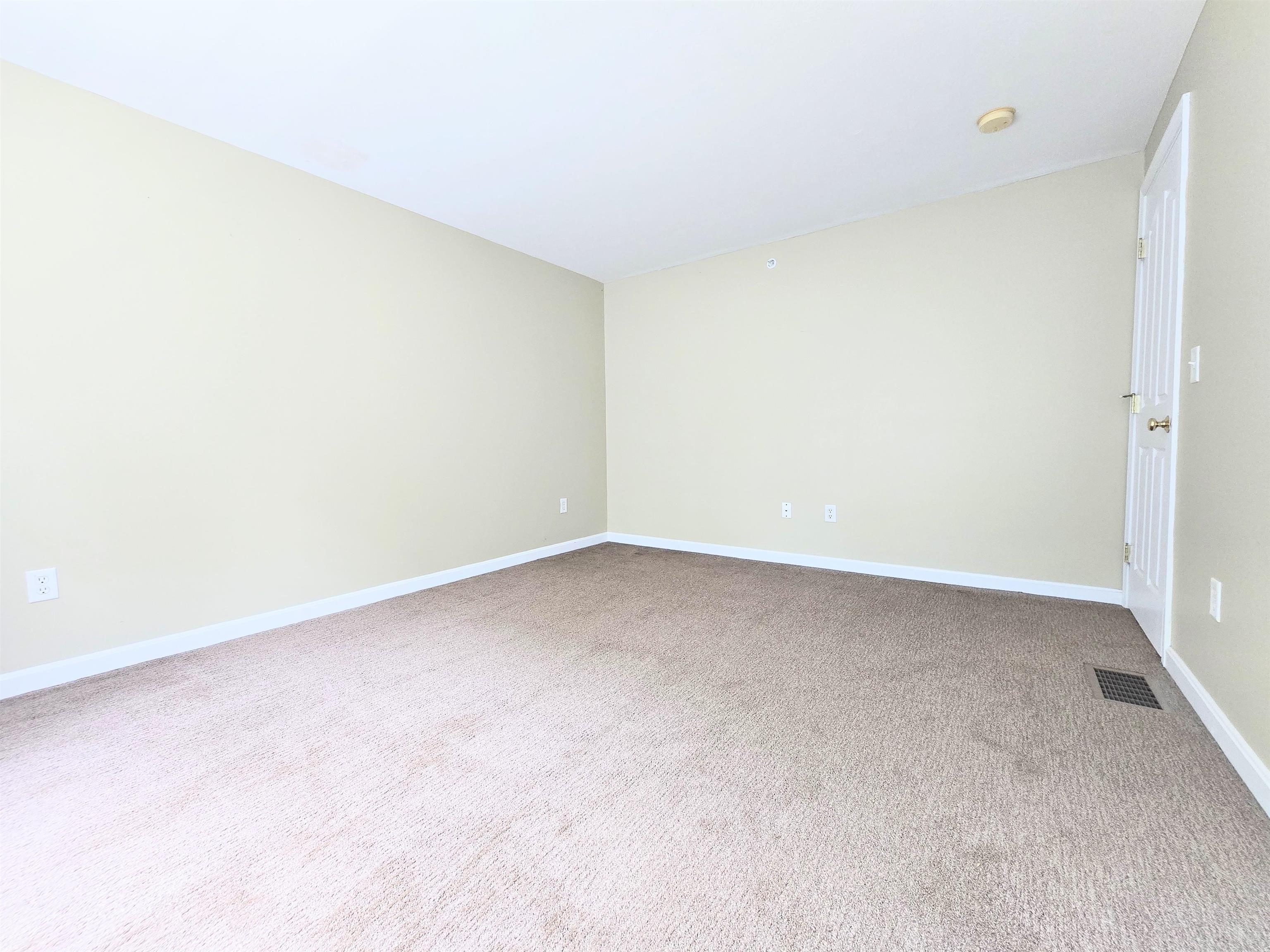 Concord, New Hampshire 03301, United States, 2 Bedrooms Bedrooms, ,2 BathroomsBathrooms,Residential,Active,154298