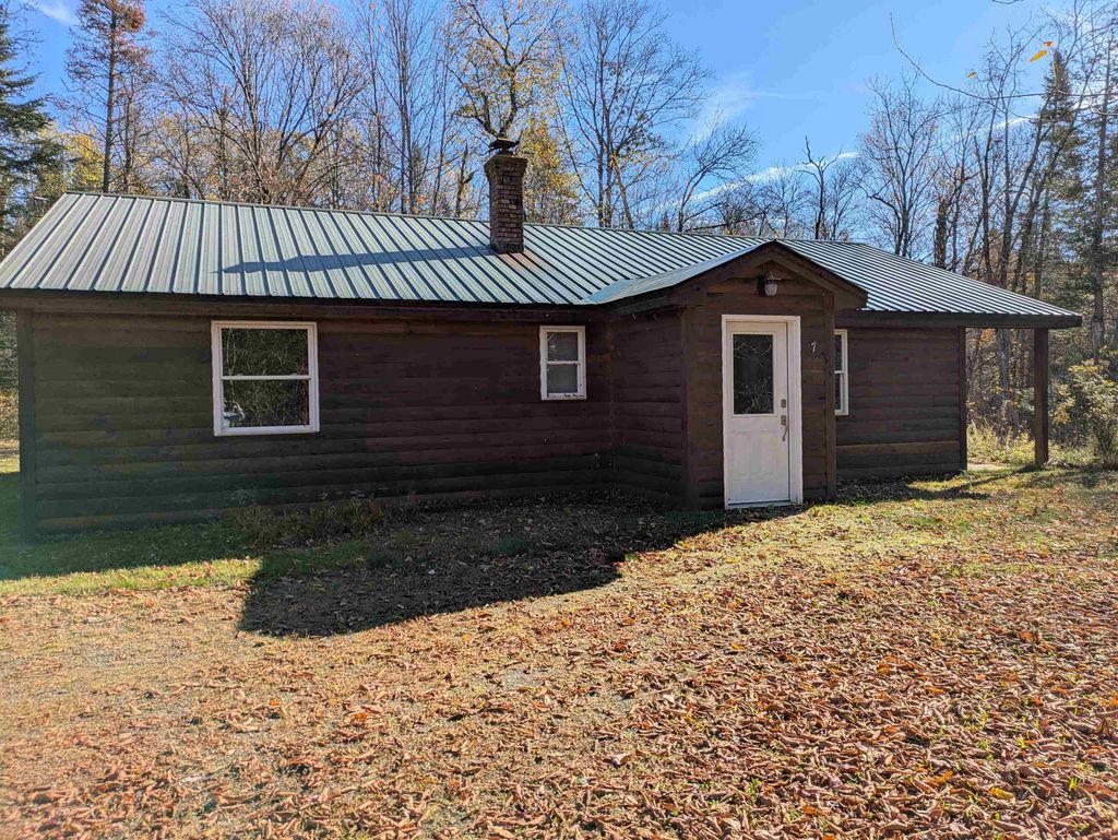 Photo of 7 Cedric Road, Pittsburg, NH 03592 (MLS # 5064304)