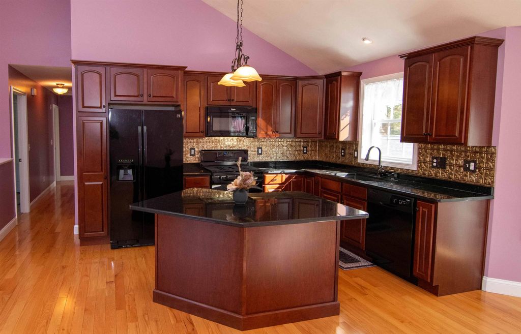 Photo of 36 Batchelder Road, Loudon, NH 03307 (MLS # 5066386)