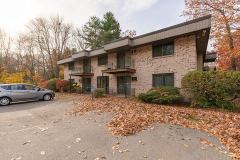 Photo of 2 Strawberry Bank Road #17, Nashua, NH 03062 (MLS # 5069484)