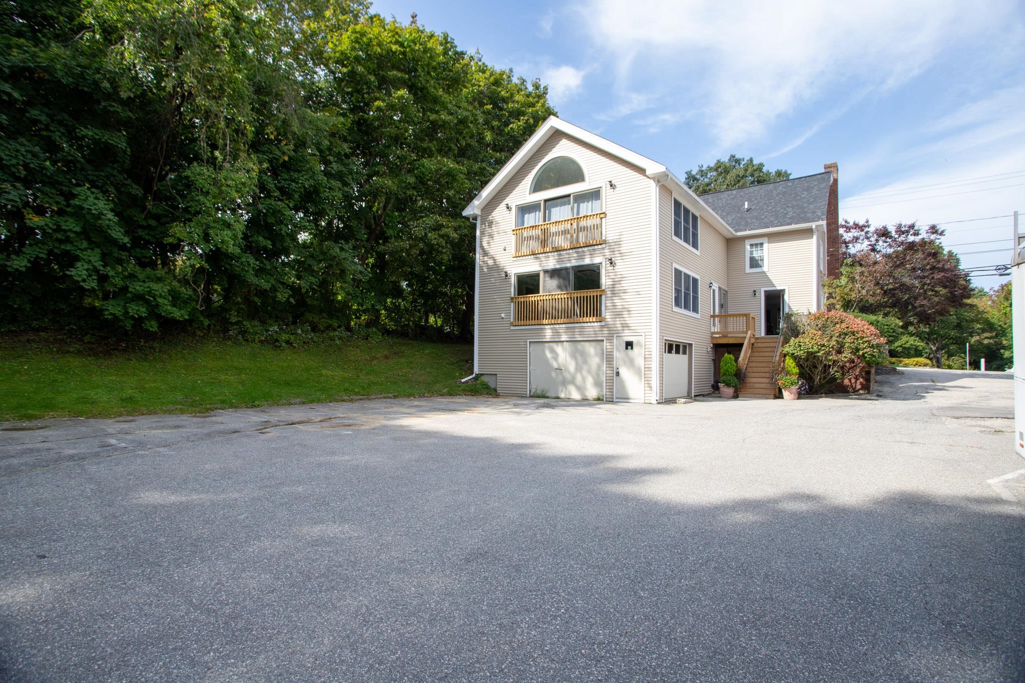 95 Lafayette Road 15