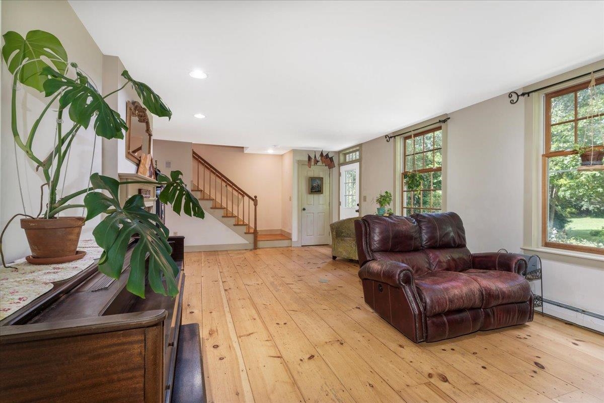 Deerfield, New Hampshire 03037, United States, 3 Bedrooms Bedrooms, ,2 BathroomsBathrooms,Residential,Active,178350