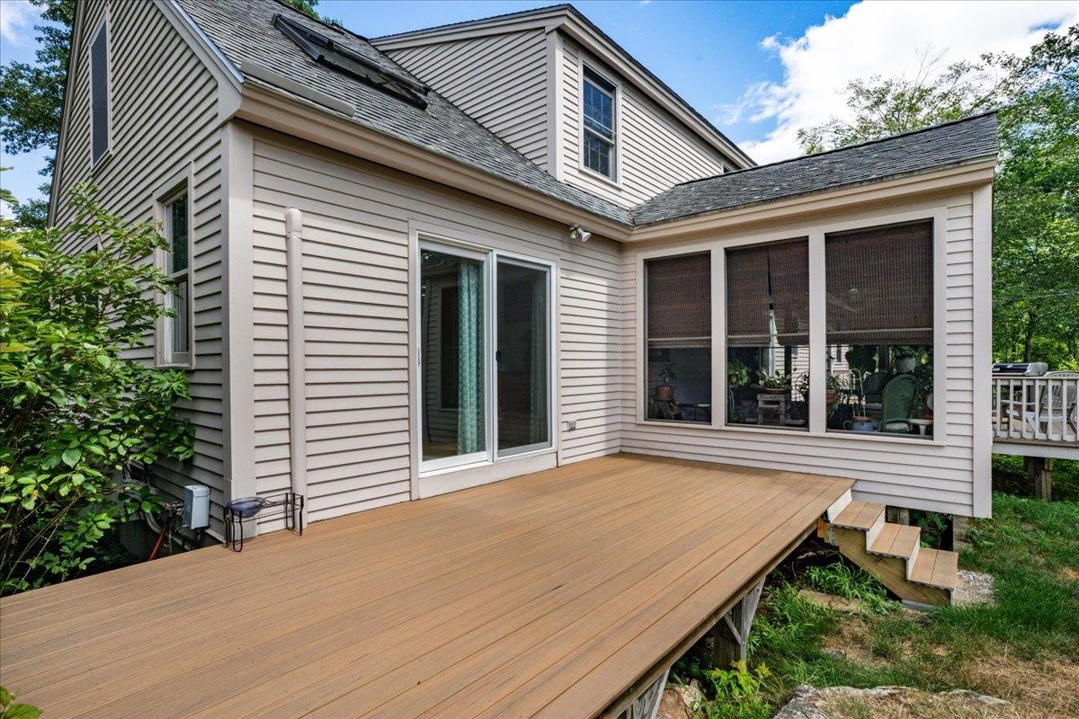 Deerfield, New Hampshire 03037, United States, 3 Bedrooms Bedrooms, ,2 BathroomsBathrooms,Residential,Active,178350