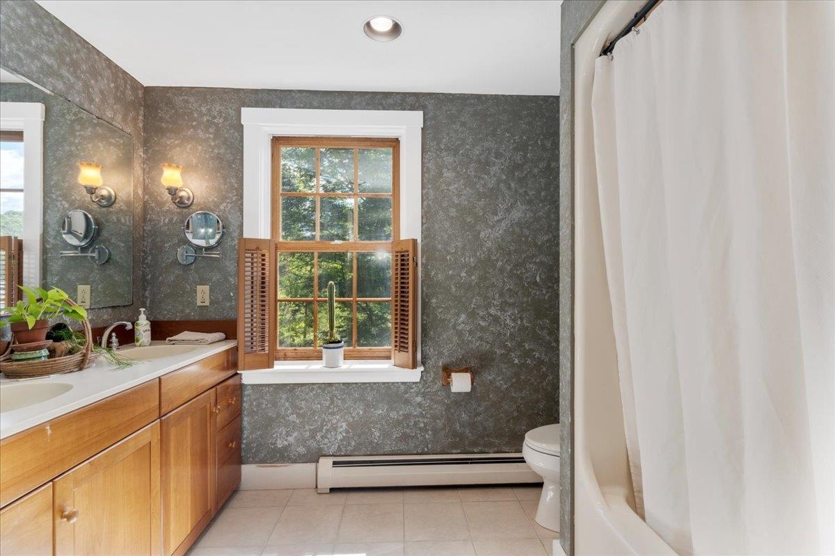 Deerfield, New Hampshire 03037, United States, 3 Bedrooms Bedrooms, ,2 BathroomsBathrooms,Residential,Active,178350