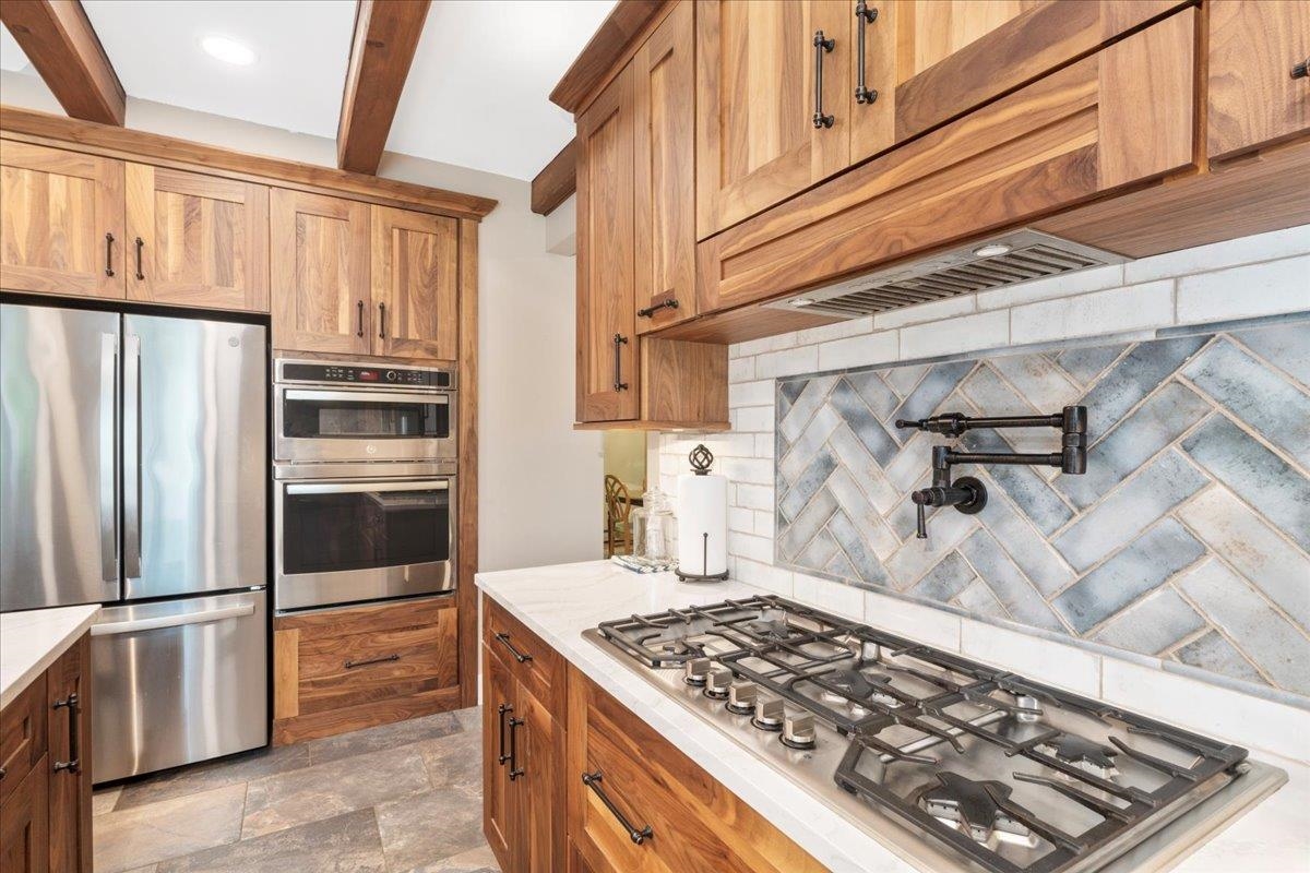 Deerfield, New Hampshire 03037, United States, 3 Bedrooms Bedrooms, ,2 BathroomsBathrooms,Residential,Active,178350