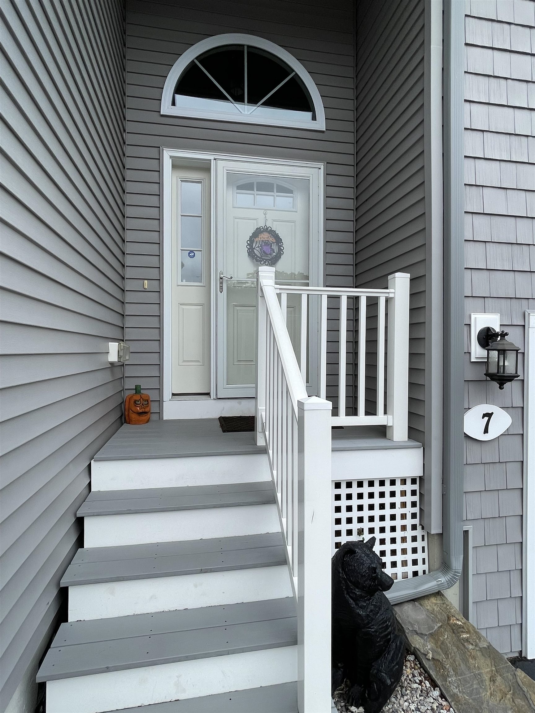 7 Stevens Court