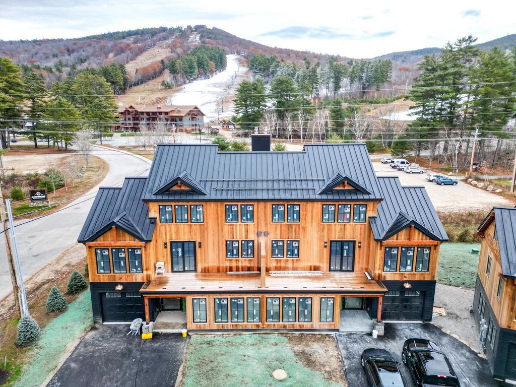 Photo of 7 Black Diamond Road #2, Conway, NH 03860 (MLS # 5070746)