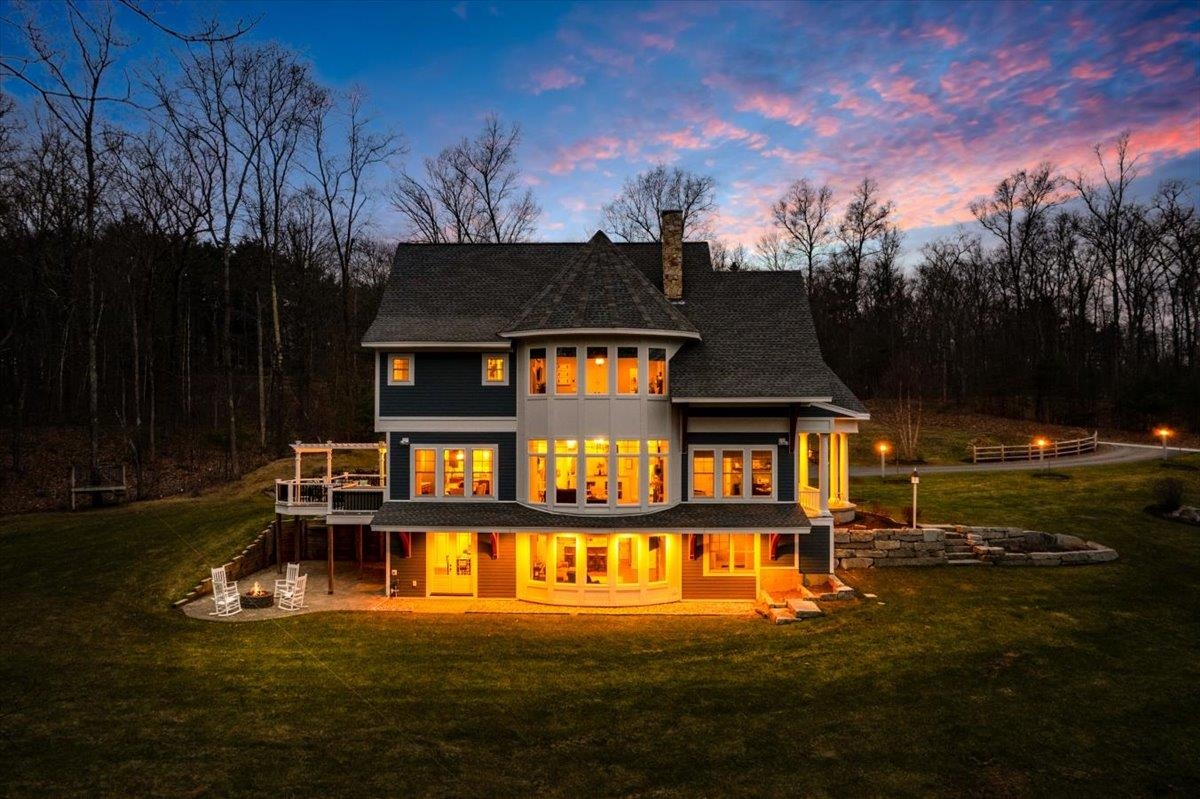 7 Lovejoy Lane