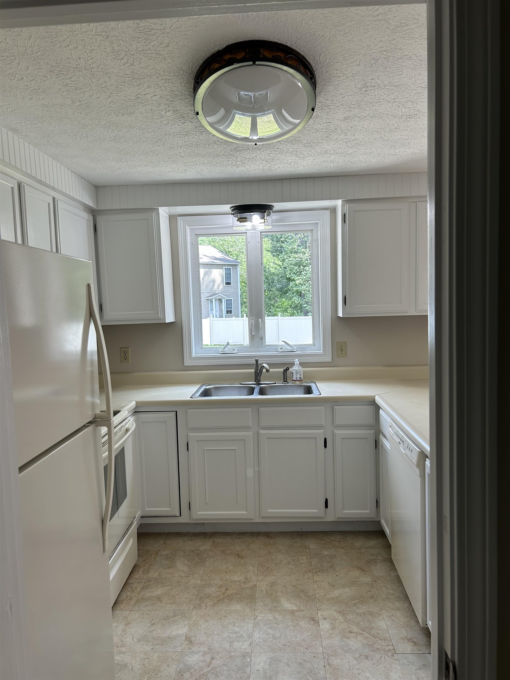 1555 Bodwell Road 59