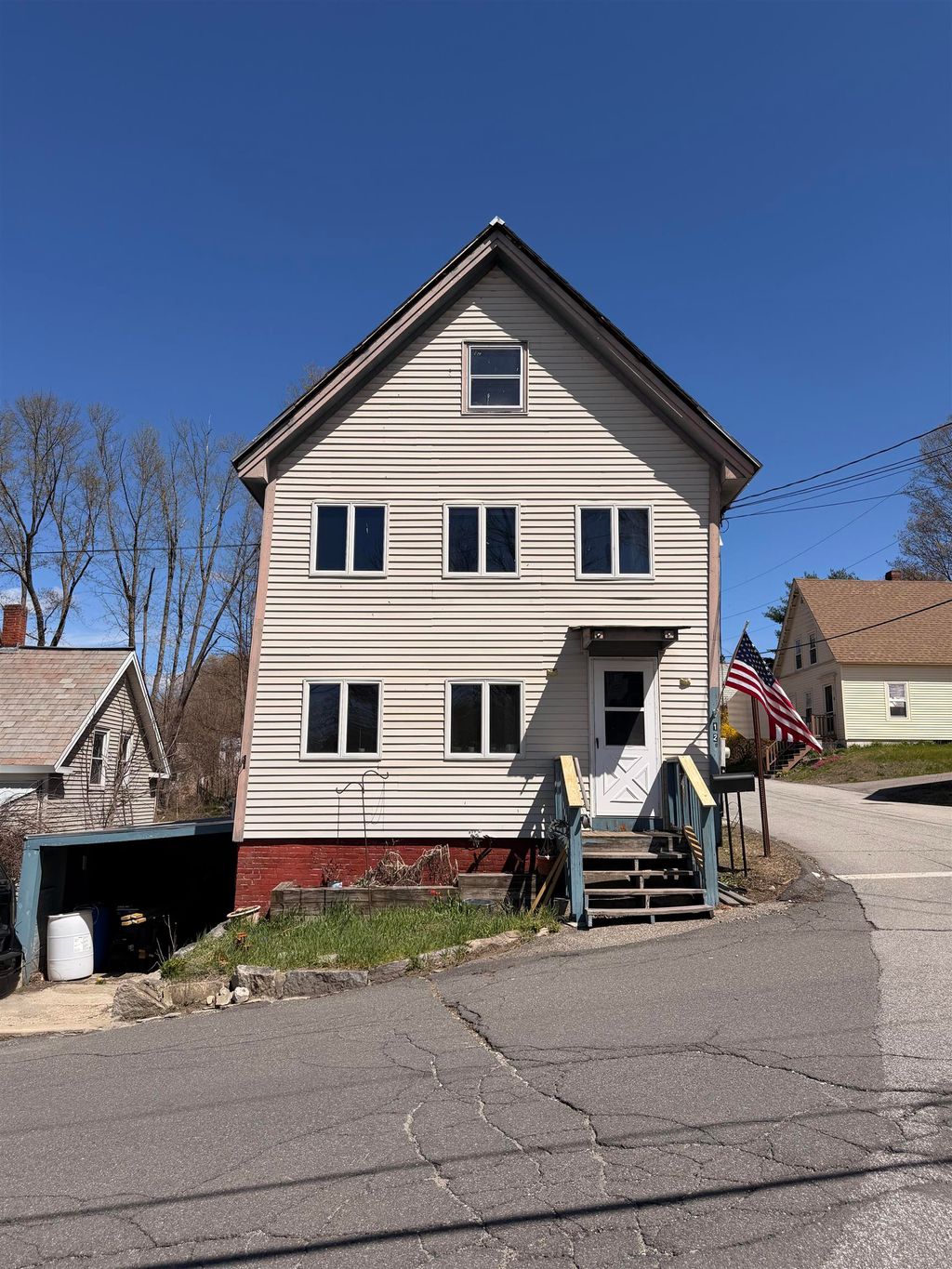 Photo of 12 Mechanic Street, Winchester, NH 03470 (MLS # 5085540)
