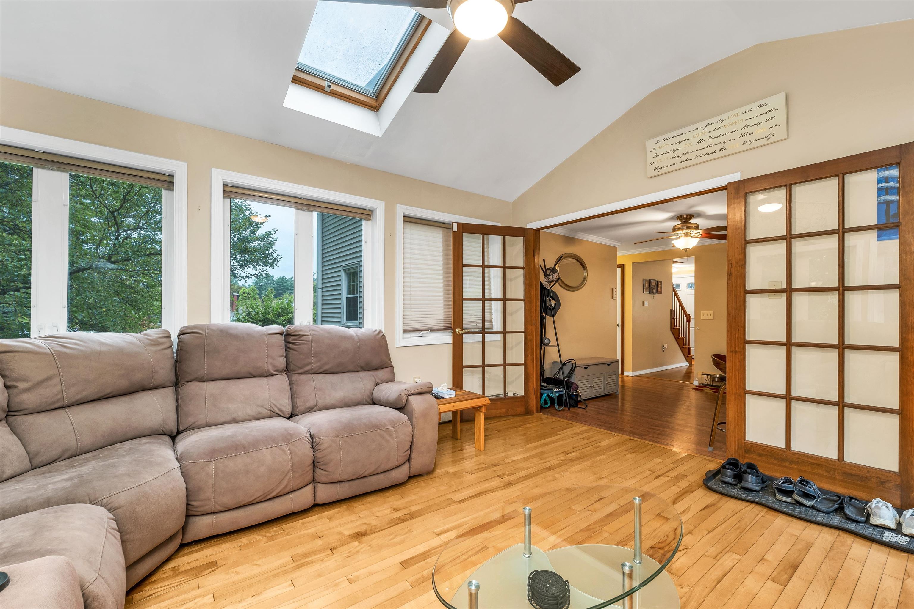 Merrimack, New Hampshire 03054, United States, 4 Bedrooms Bedrooms, ,2 BathroomsBathrooms,Residential,Active,215731