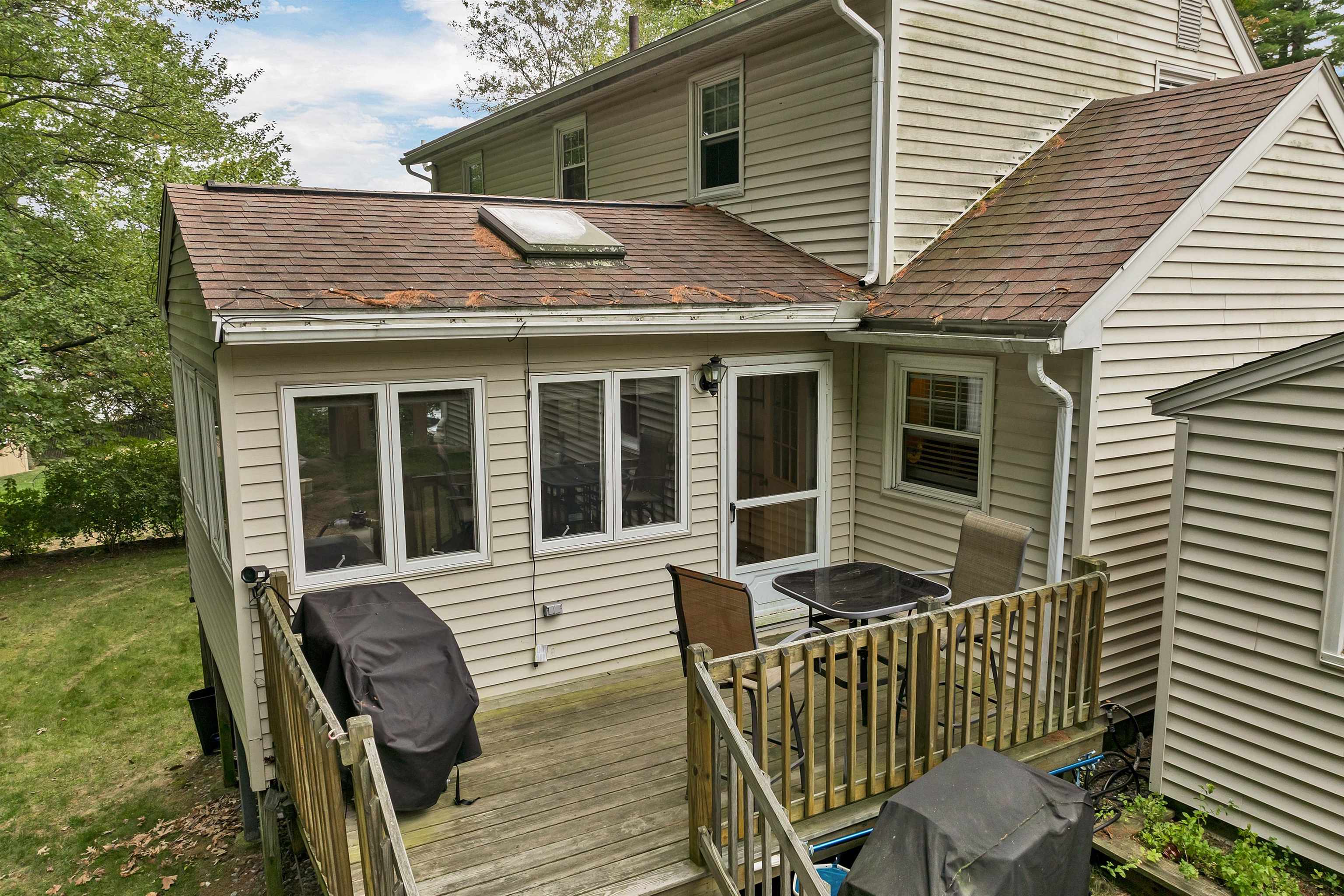 Merrimack, New Hampshire 03054, United States, 4 Bedrooms Bedrooms, ,2 BathroomsBathrooms,Residential,Active,215731