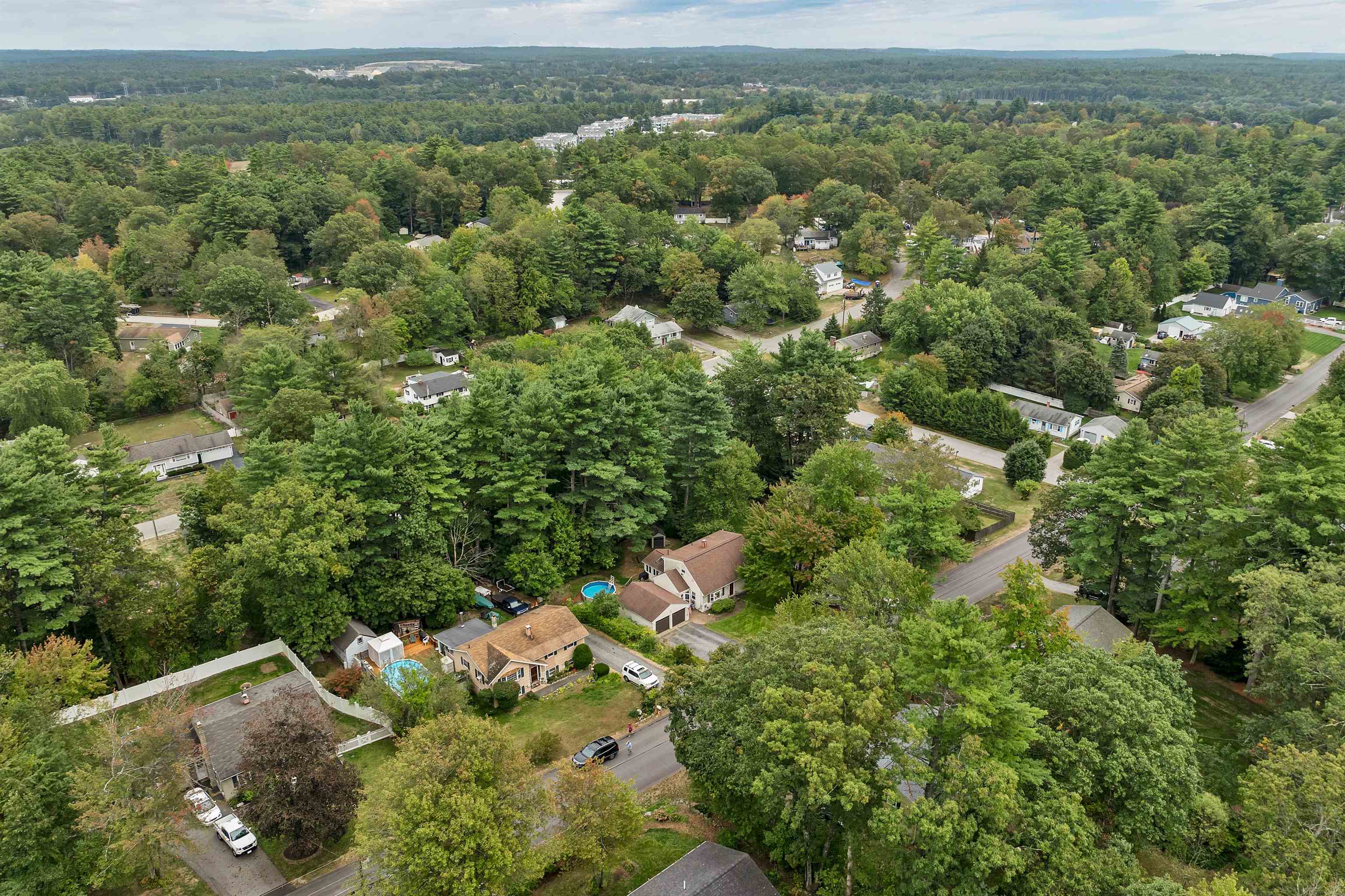 Merrimack, New Hampshire 03054, United States, 4 Bedrooms Bedrooms, ,2 BathroomsBathrooms,Residential,Active,215731