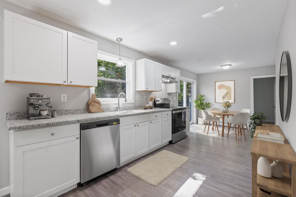 Photo of 28 North Mason Road, Brookline, NH 03033 (MLS # 5063092)