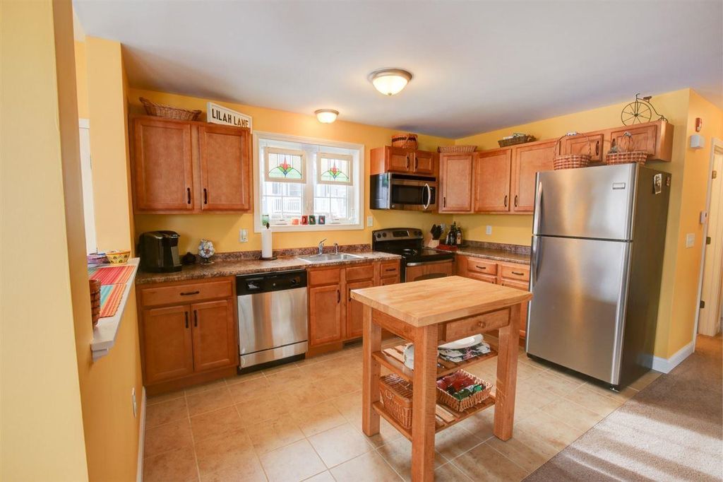 Photo of 29 Memory Lane, Laconia, NH 03246 (MLS # 5064992)
