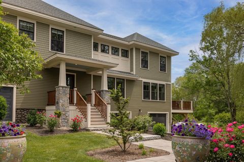 28 New Castle Avenue Portsmouth NH 03801