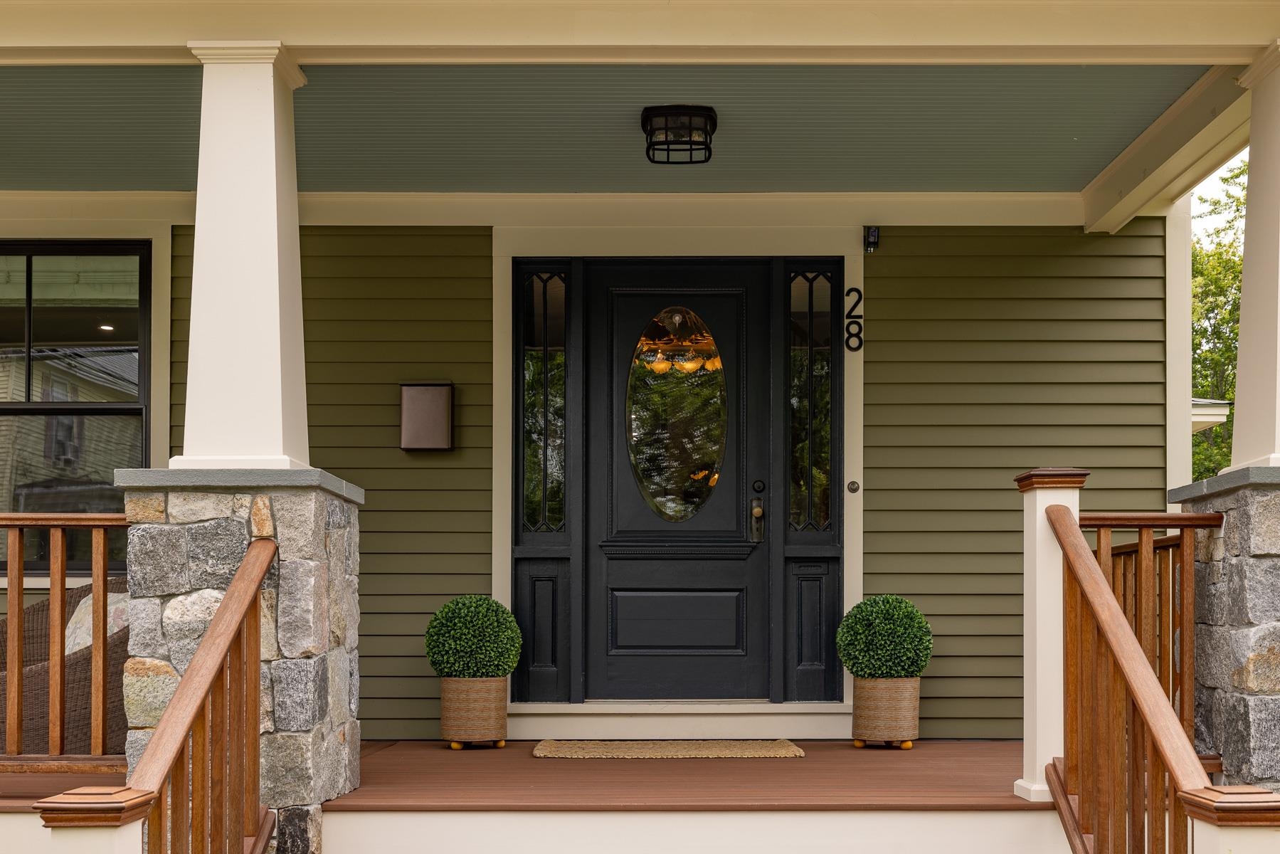28 New Castle Avenue