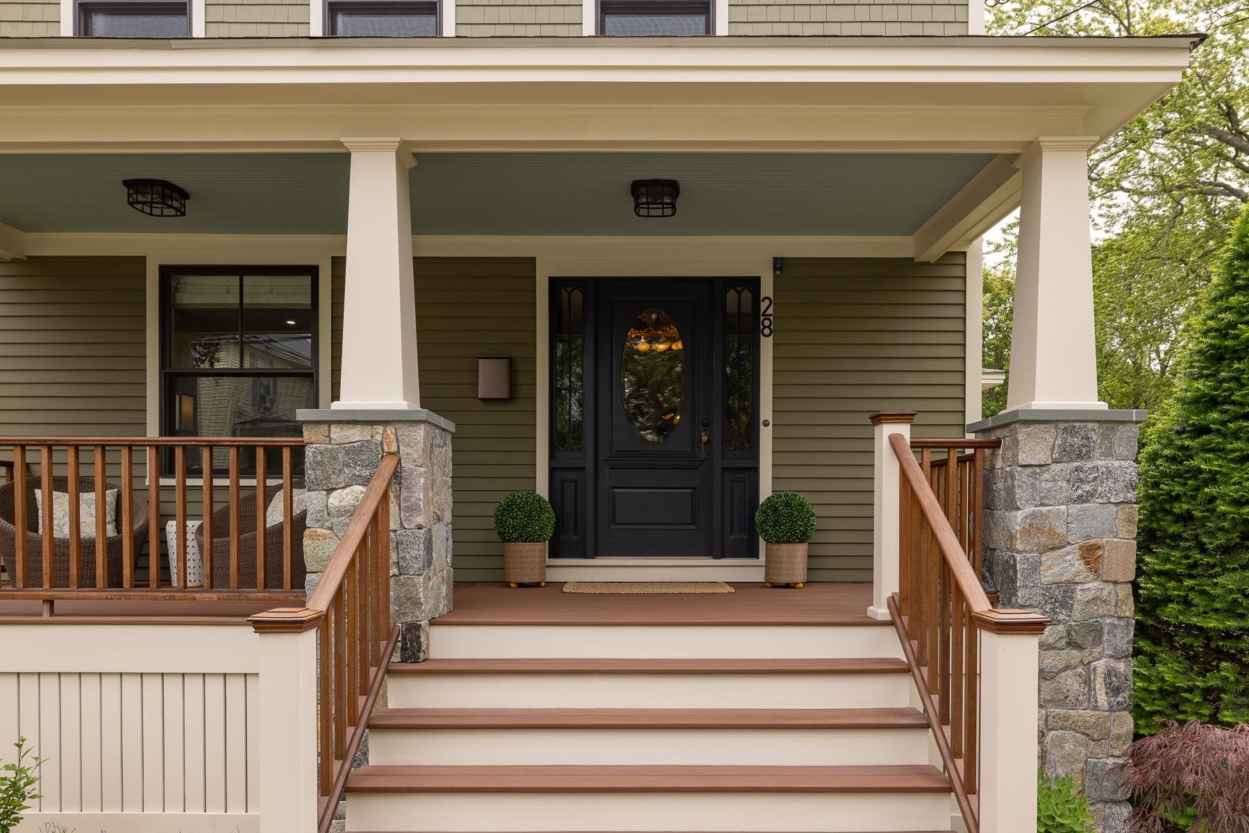 28 New Castle Avenue
