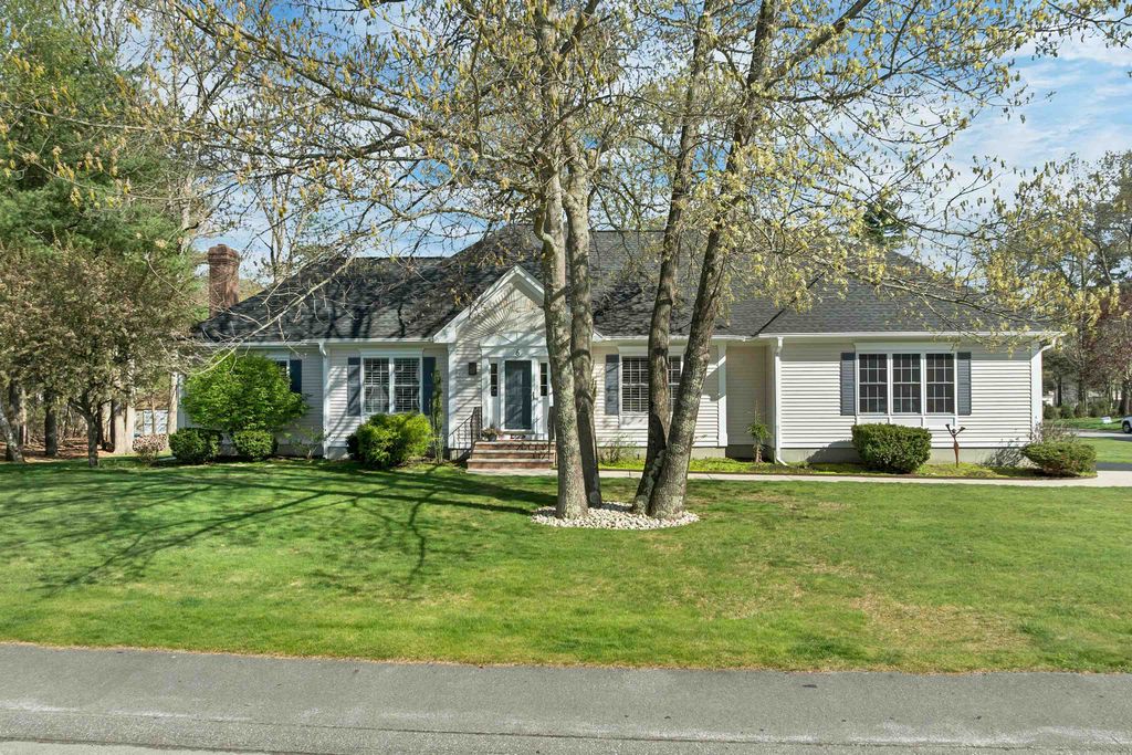 Photo of 6 Remington Road, Salem, NH 03079 (MLS # 5087985)