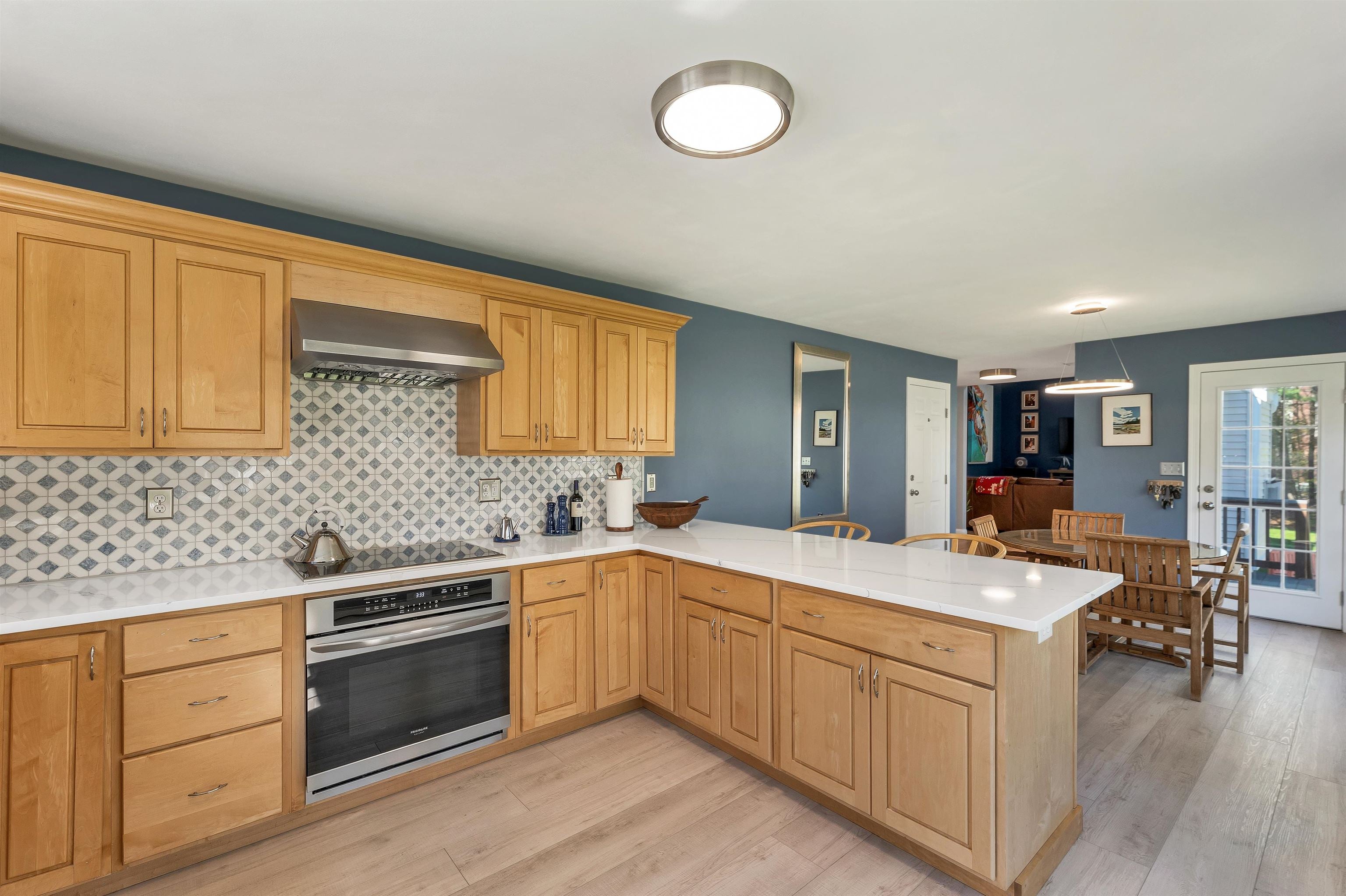 6 Remington Road