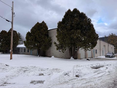 435 South Road Sunderland VT 05250