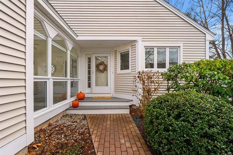 755 Straw Hill Road Manchester NH 03104