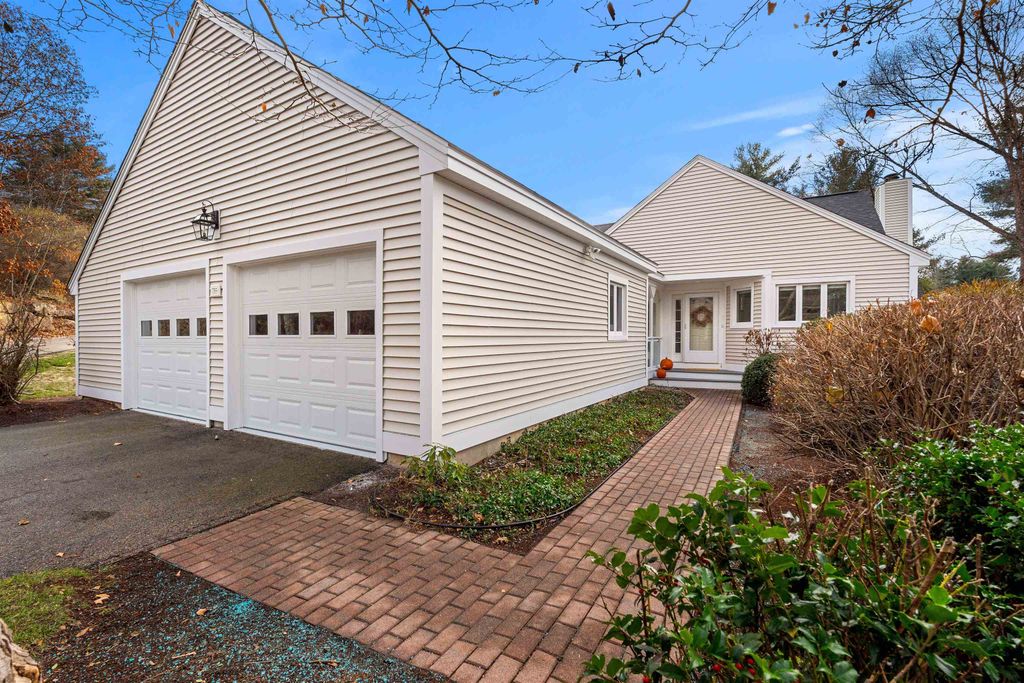 Photo of 755 Straw Hill Road, Manchester, NH 03104 (MLS # 5070781)