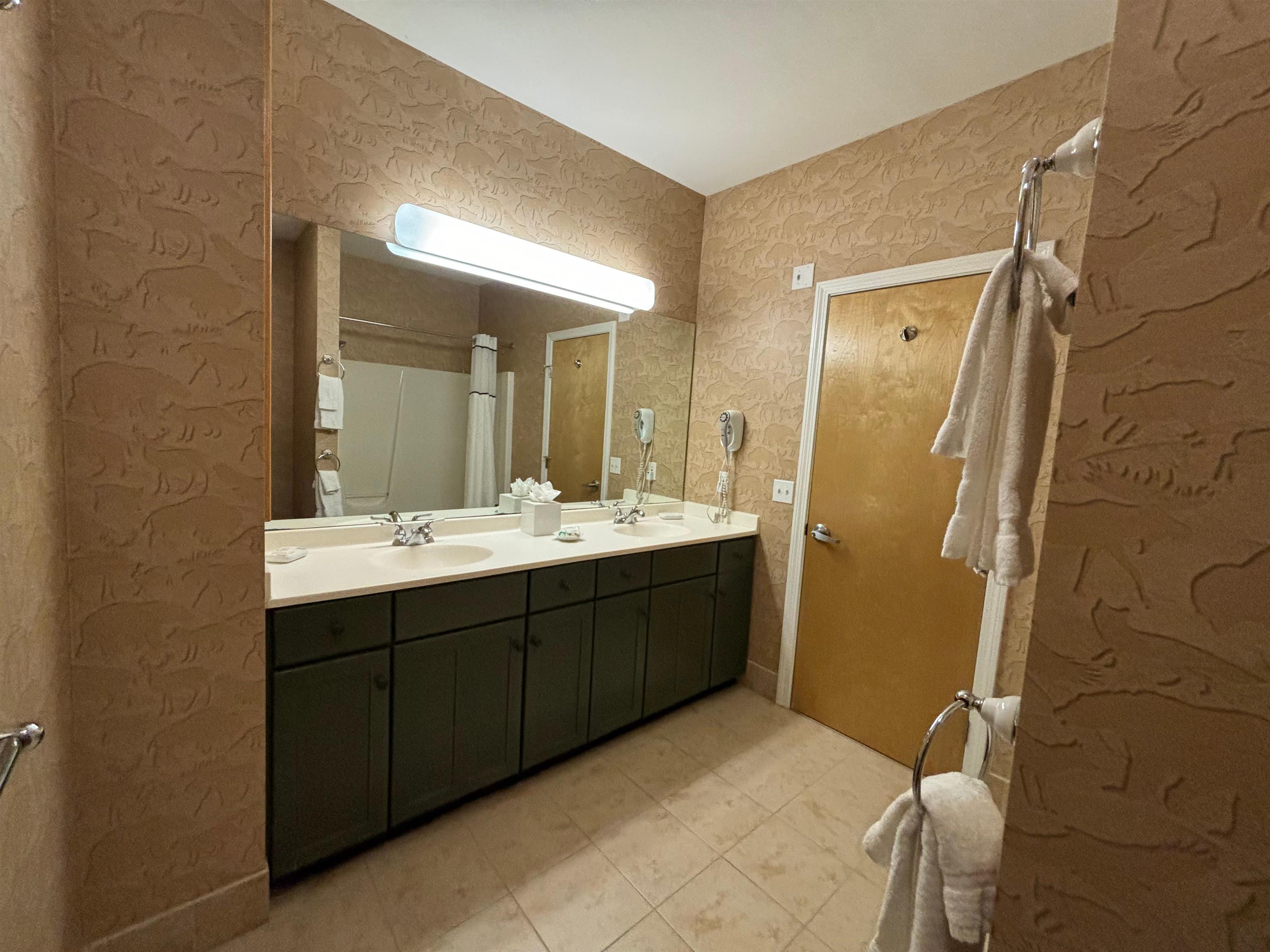 Cambridge, Vermont 05464, United States, 2 Bedrooms Bedrooms, ,2 BathroomsBathrooms,Residential,Active,32498