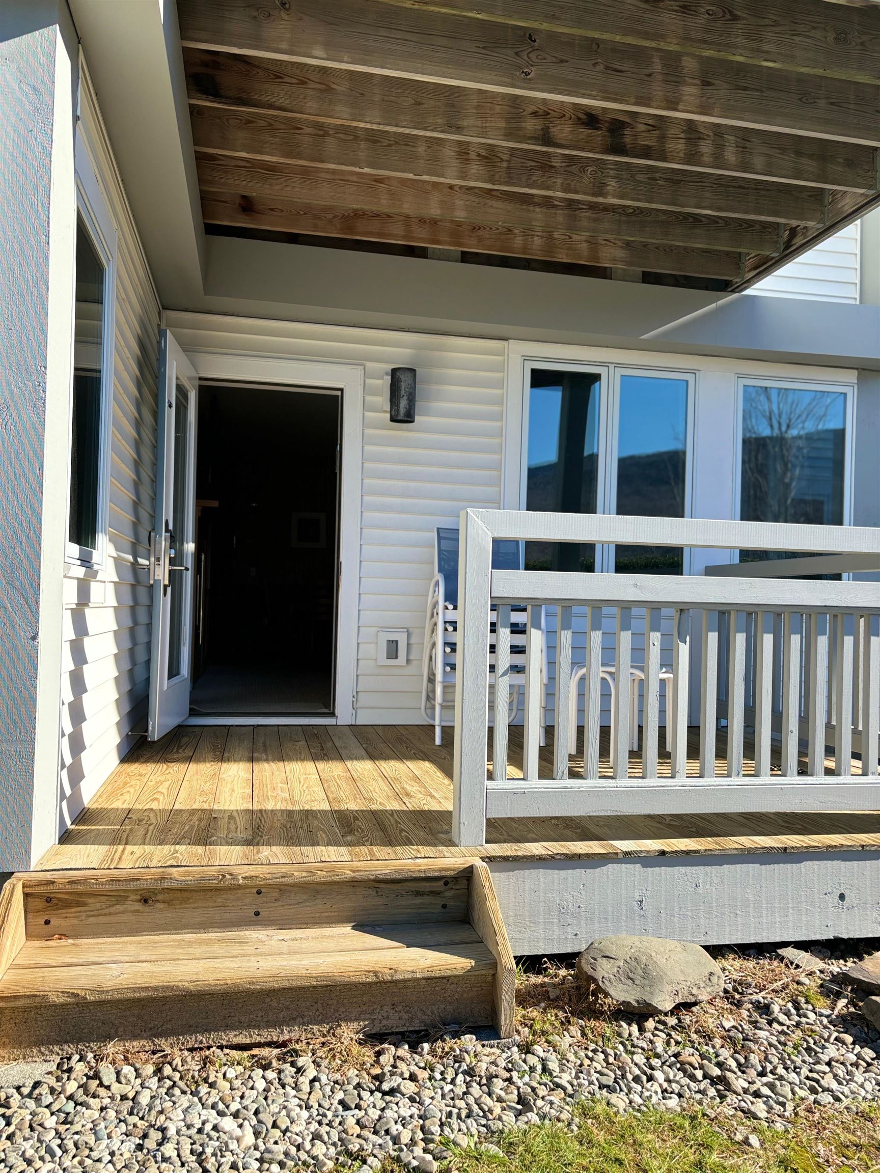 Cambridge, Vermont 05464, United States, 2 Bedrooms Bedrooms, ,2 BathroomsBathrooms,Residential,Active,32498